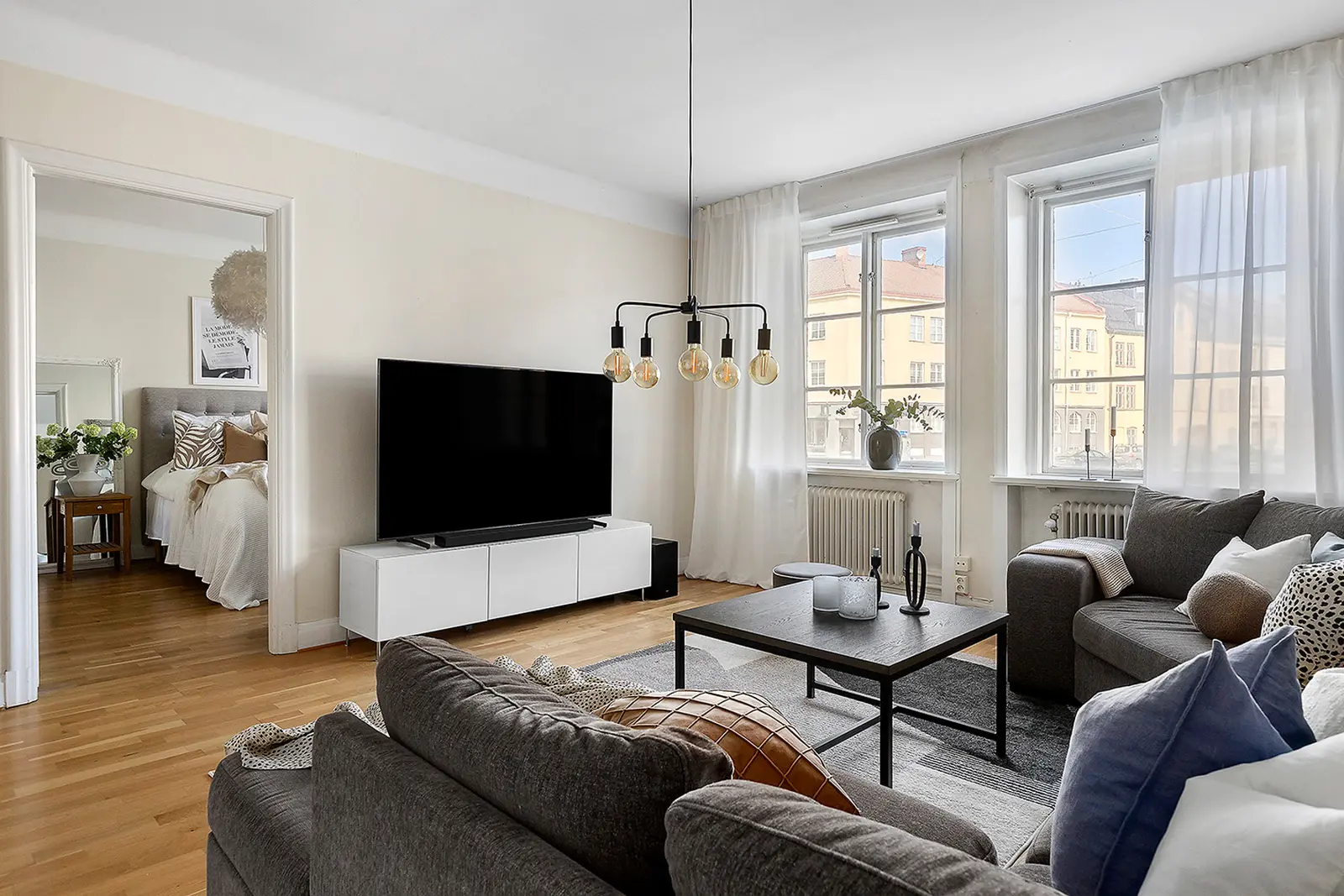 Apartment, Tegelgatan 11. Photo 1 of 5