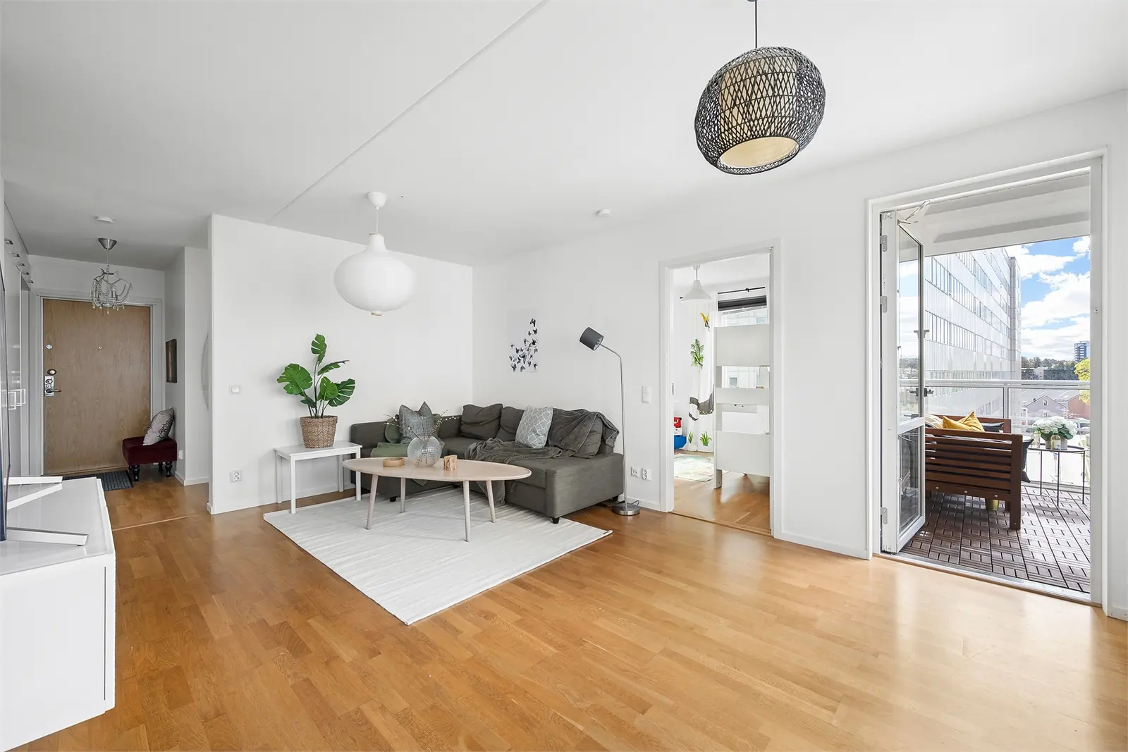 Apartment, Råcksta Gårdsväg 28 (Våning 8). Photo 1 of 5