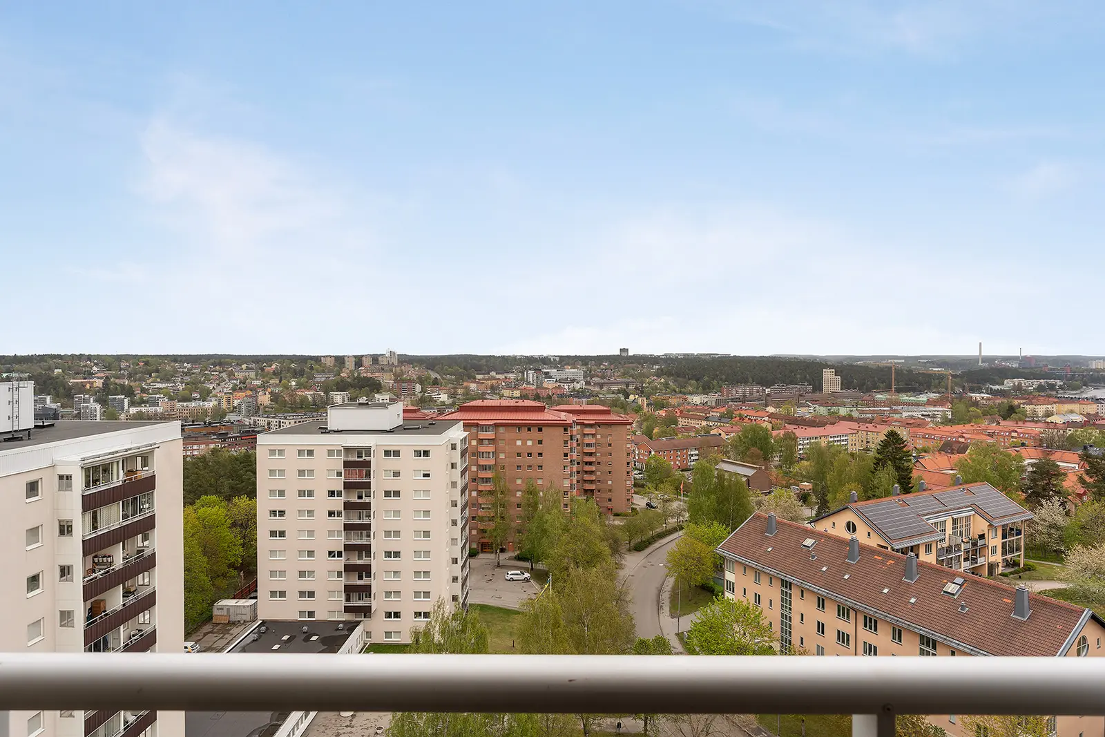 Lägenhet, Karlslundsgatan 16, Södertälje. Bild 1 av 5