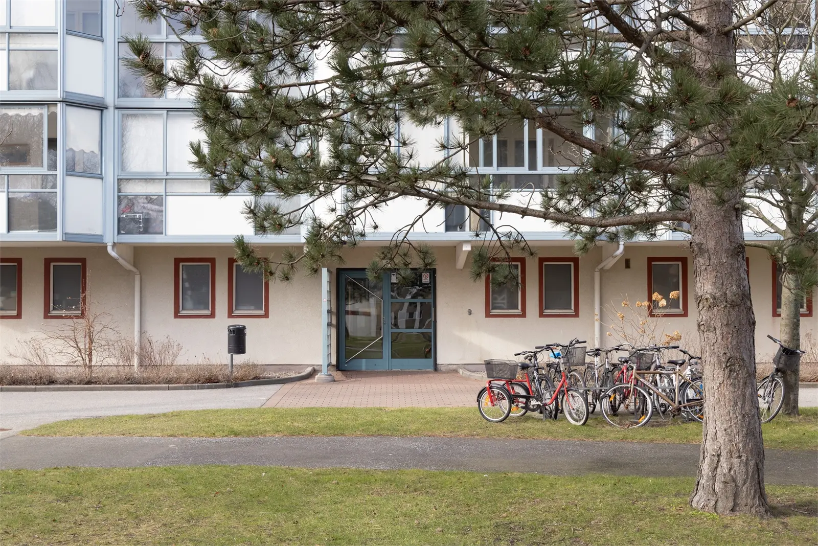Lägenhet, Von Lingens väg 22. Bild 1 av 2