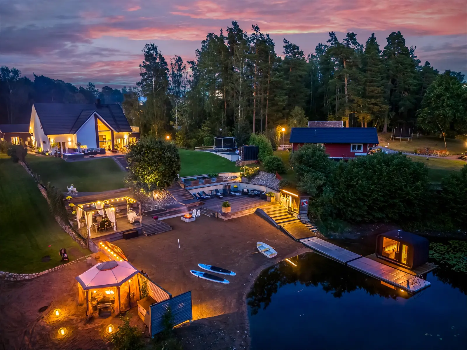 Bild 1 av 5 på Tallbacksvägen 7