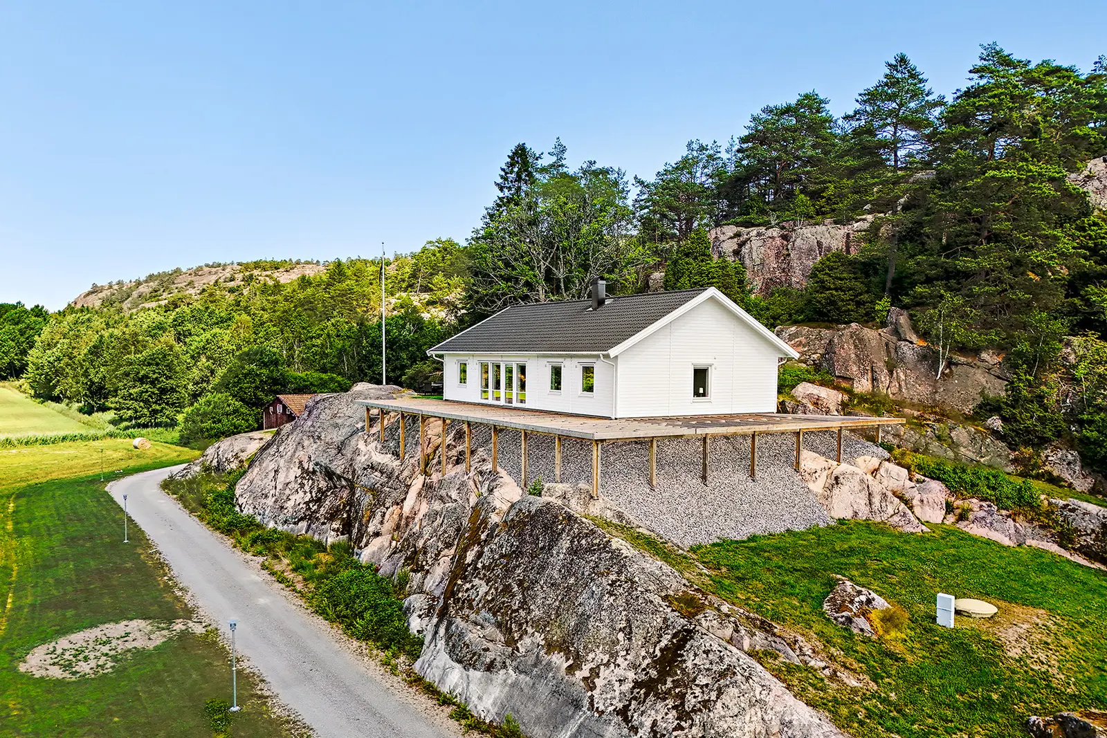 Gård, Humlekärr Knatten, Tanum. Bild 1 av 5