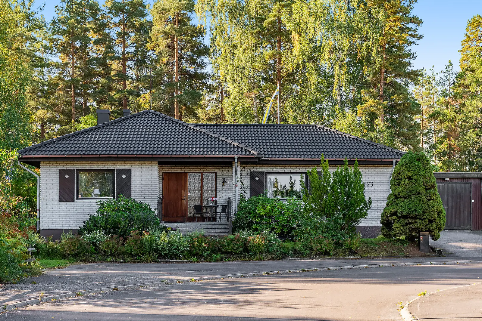Bild 1 av 5 på Brenäsvägen 23