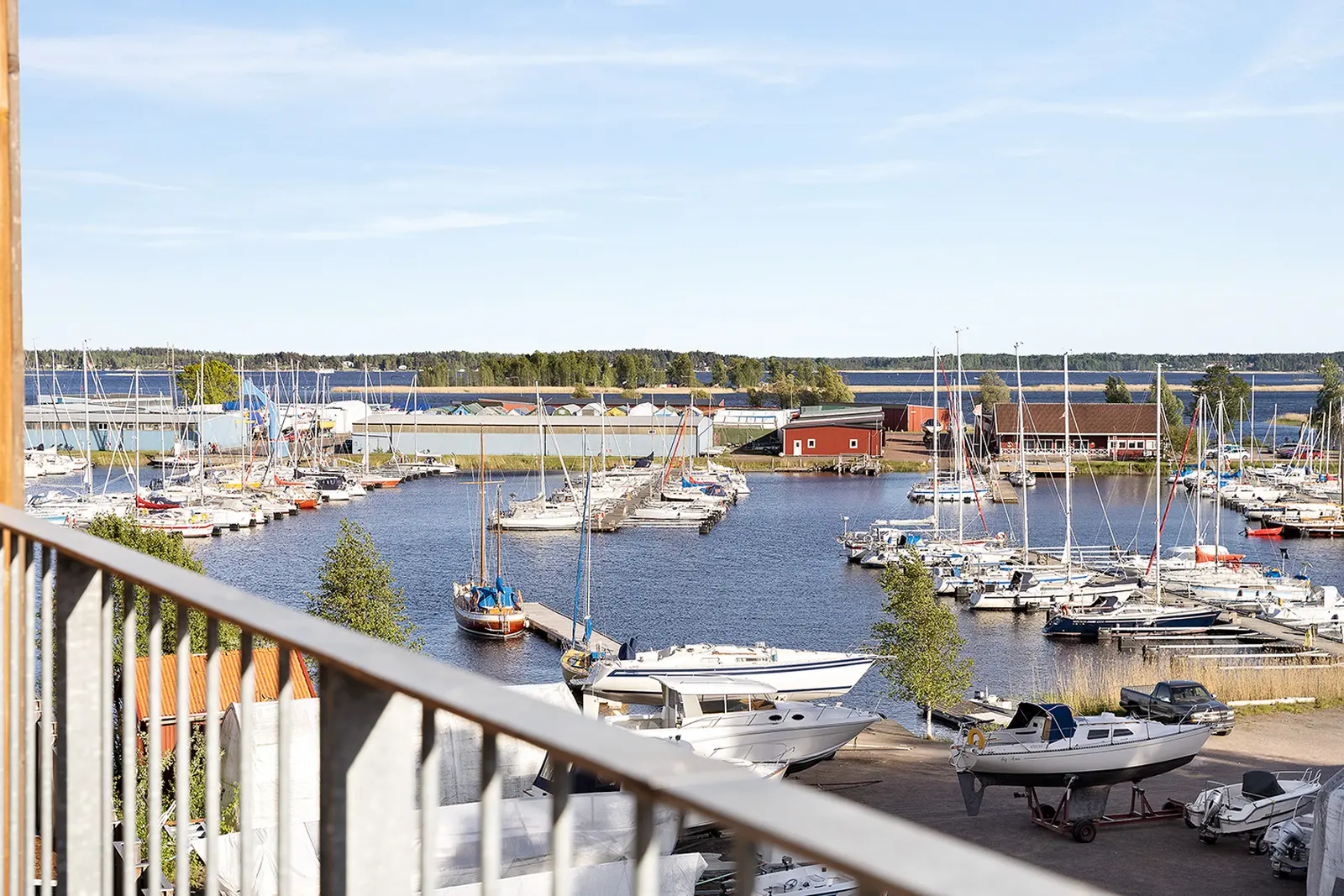 Lägenhet, Kanikenäsbanken 33A, Karlstad. Bild 1 av 5