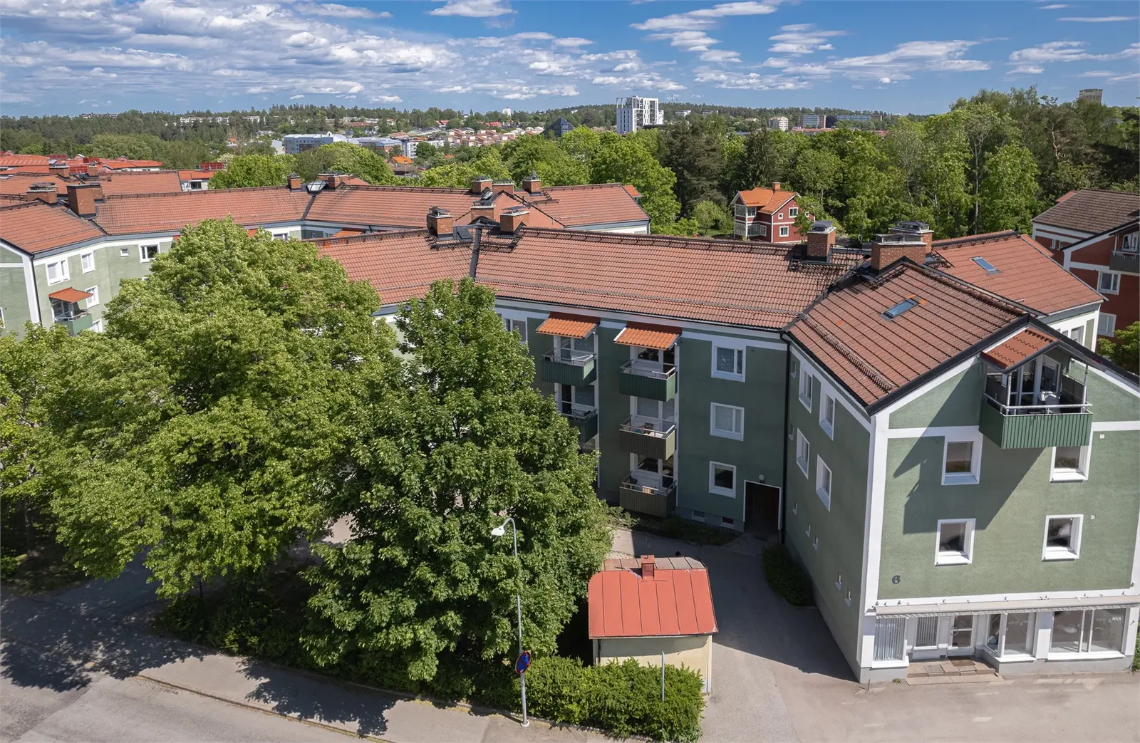 Lägenhet, Hagvägen 6A, 1tr, Upplands Väsby. Bild 1 av 5