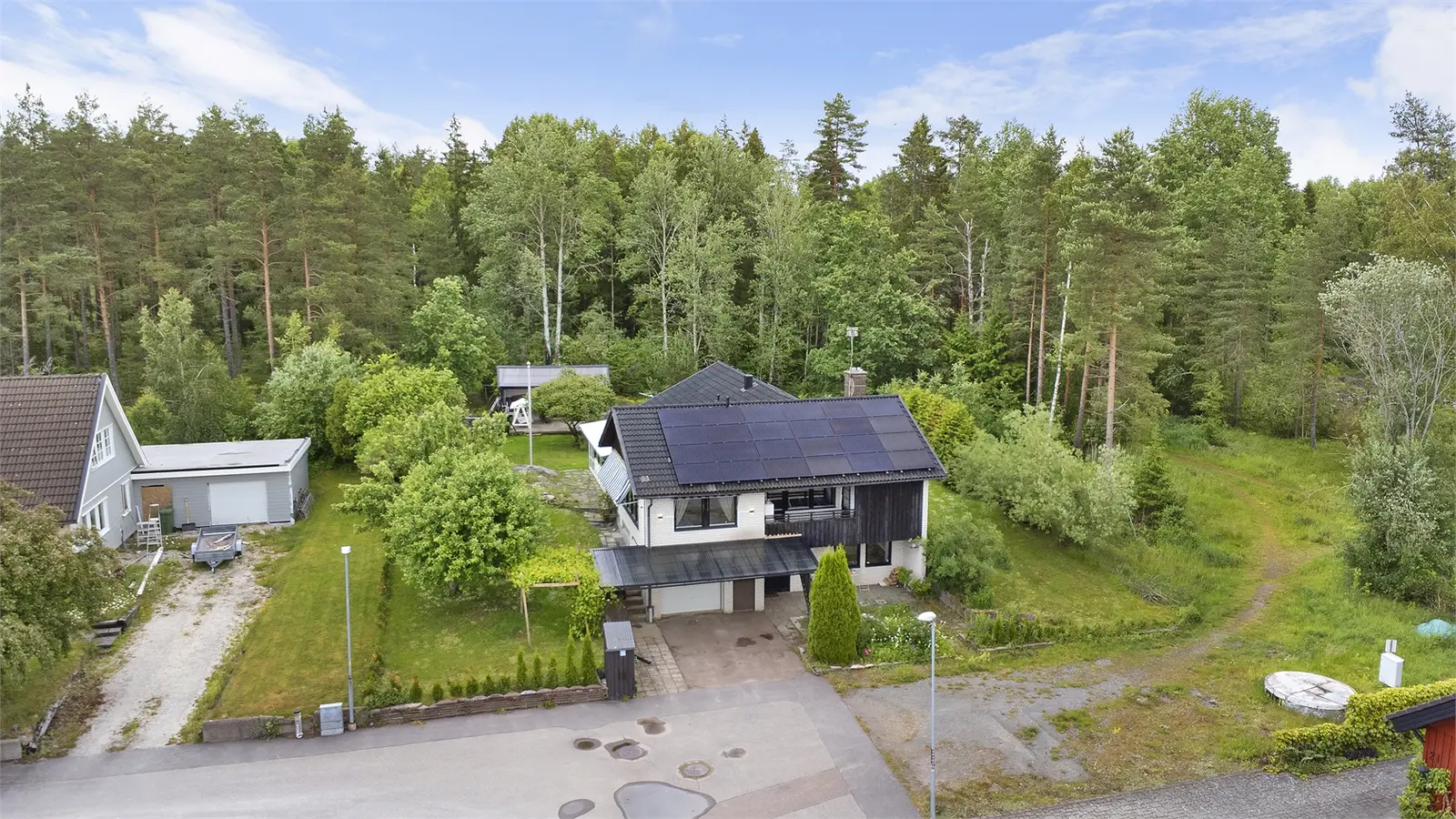 Villa, Nävervägen 19, Säffle. Bild 1 av 5