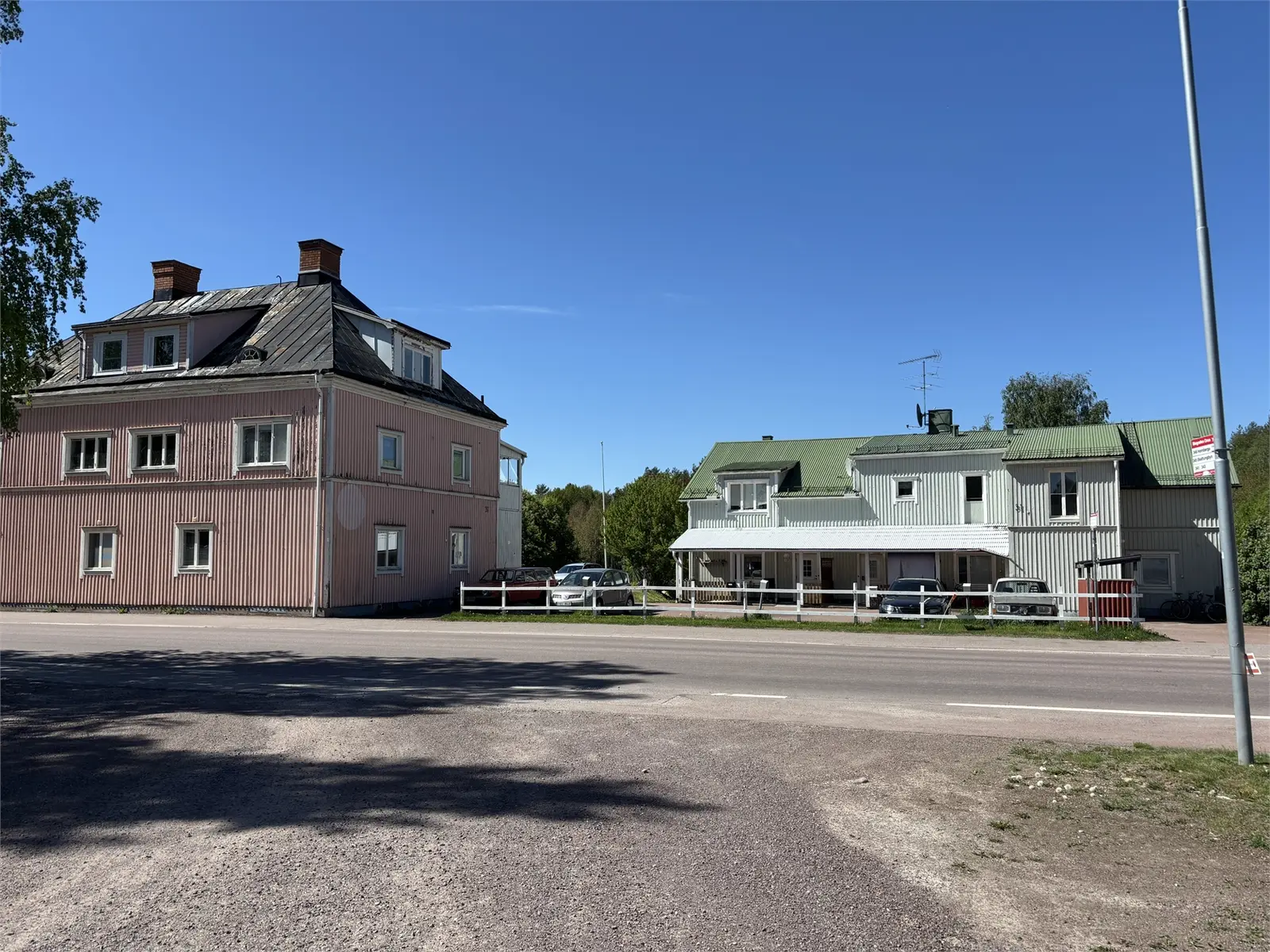 Bild 1 av 5 på Järnvägsgatan 31 A-D