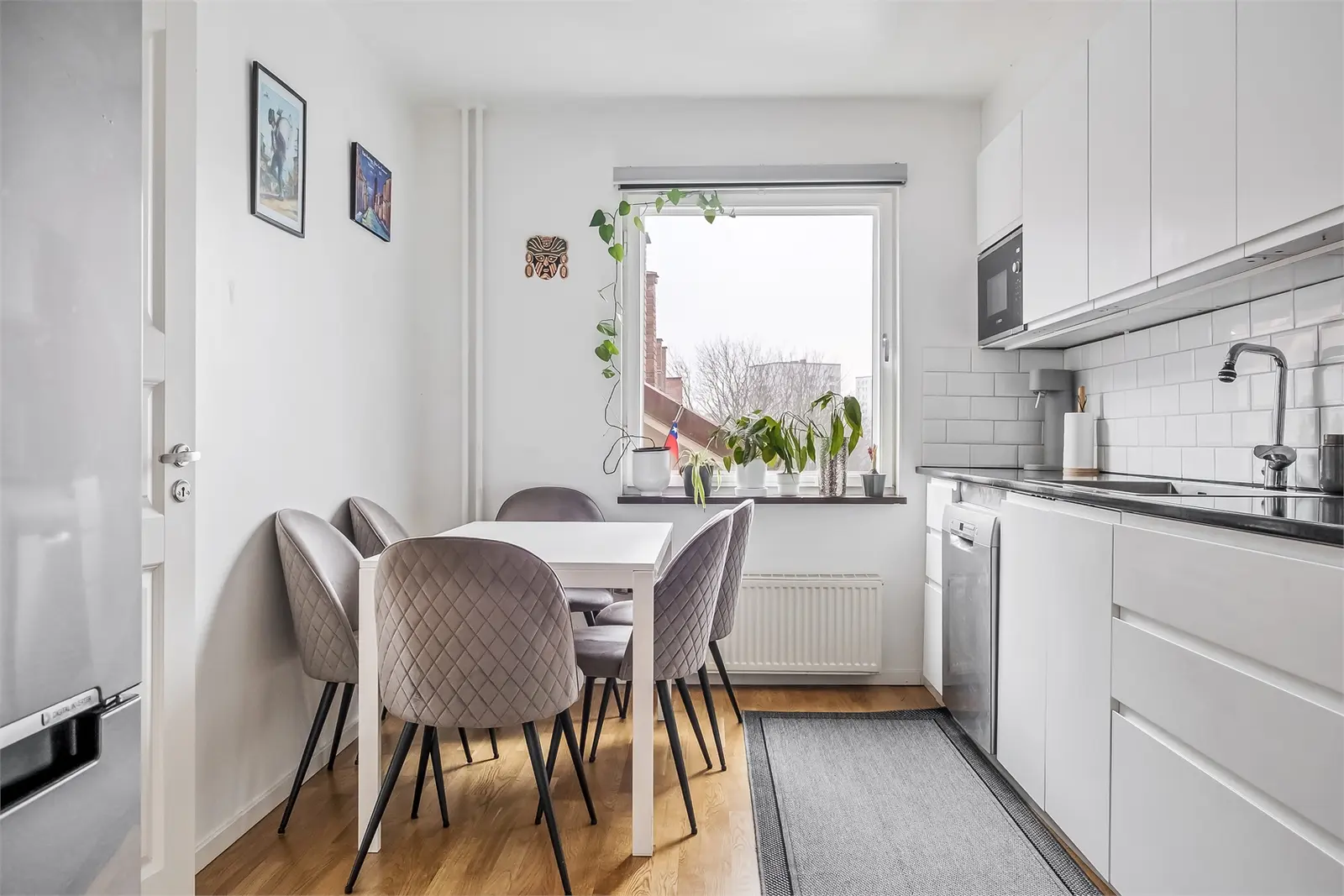 Apartment, Sjösabrinken 30, Stockholm. Photo 1 of 5