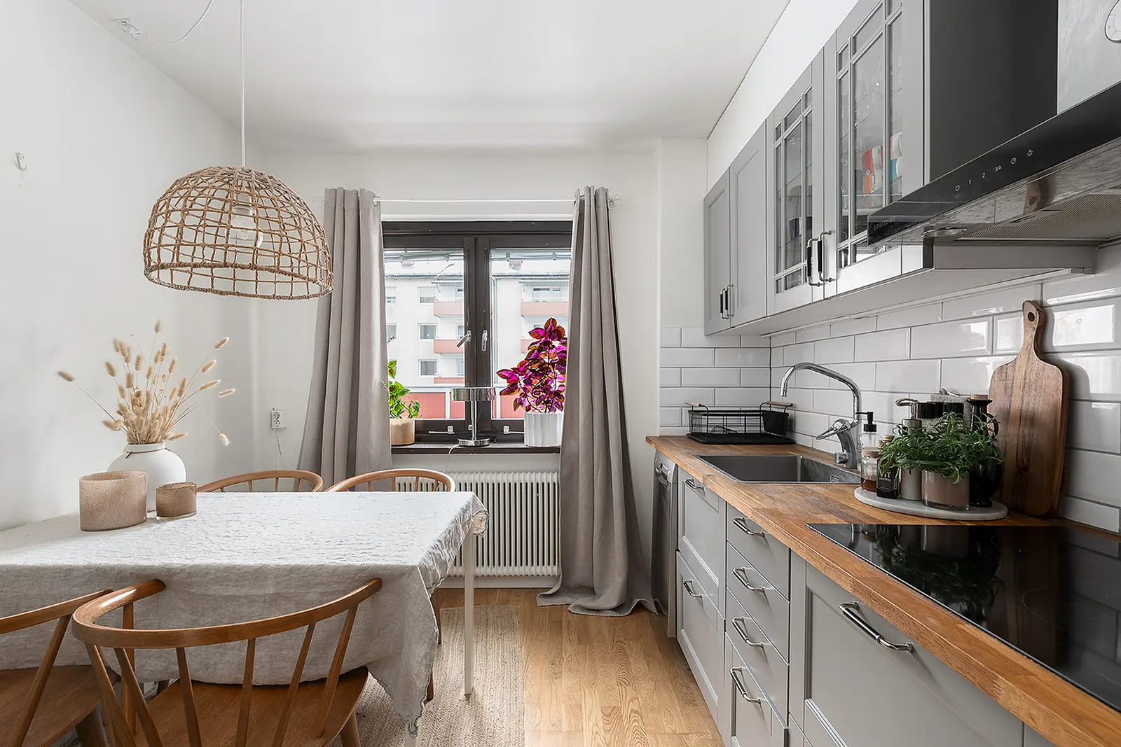 Bild 1 av 5 på Huldregatan 13A