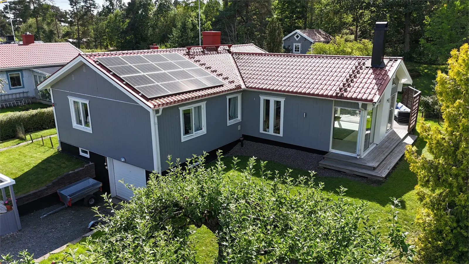 Bild 1 av 5 på Dyvikslundsvägen 3