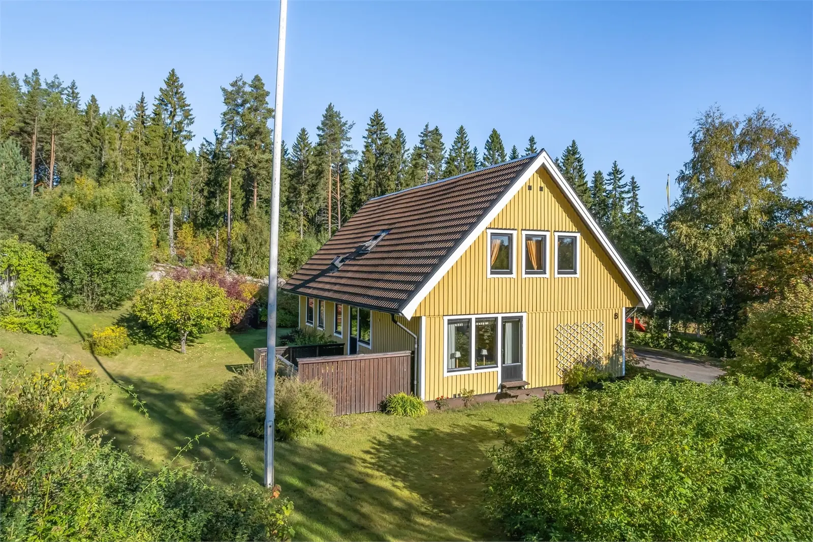 Bild 1 av 5 på Lägervägen 8