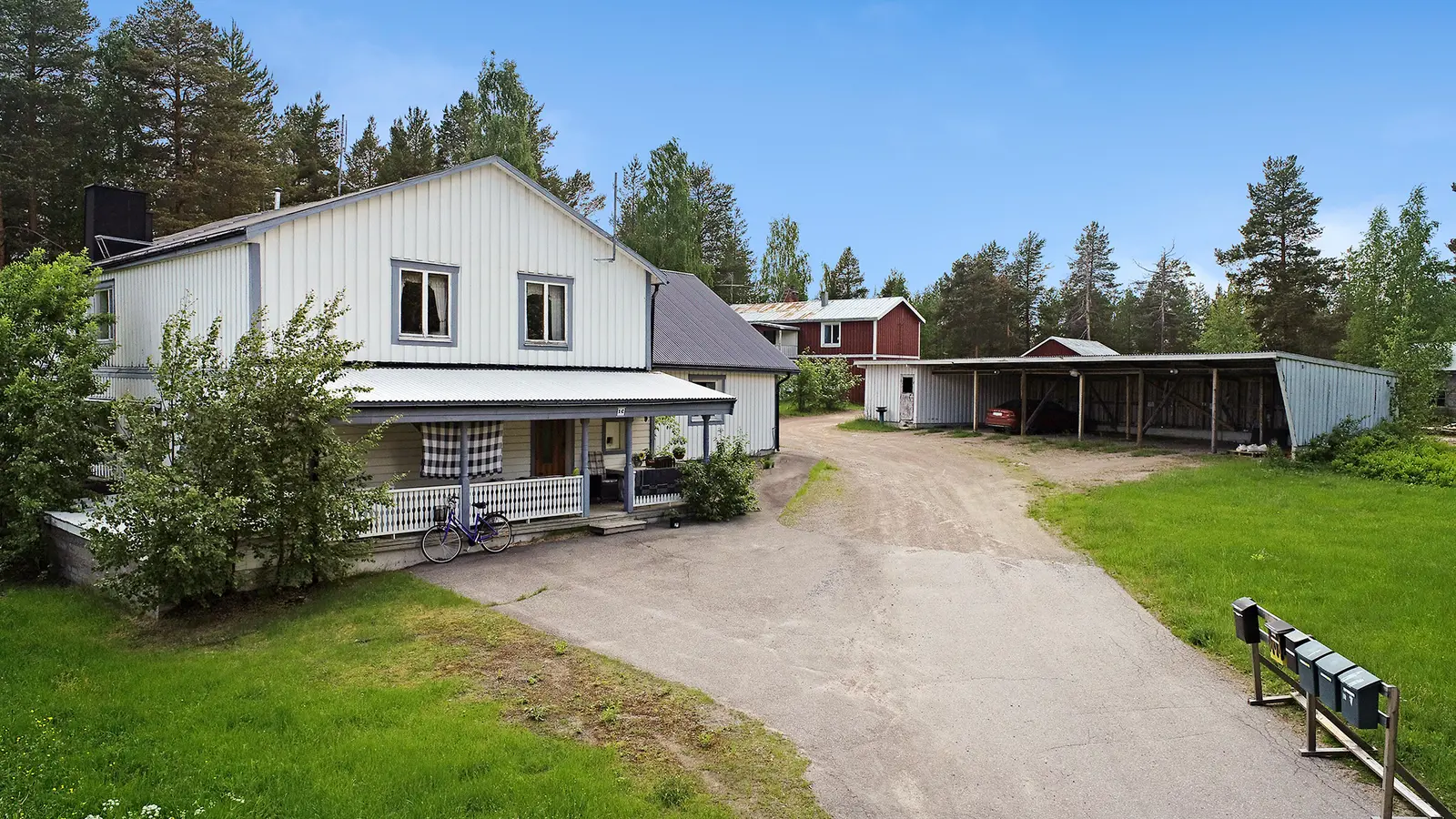 Bild 1 av 5 på Tallstigen 1A, 1B & 1C