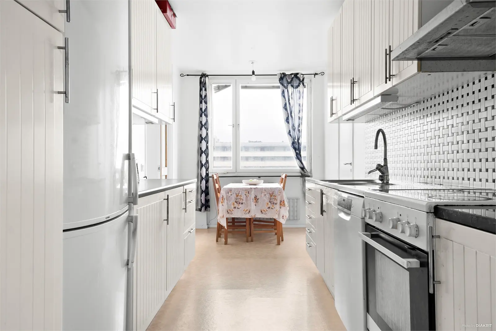 Lägenhet, Fjärdholmsgränd 9B, Stockholm. Bild 1 av 5