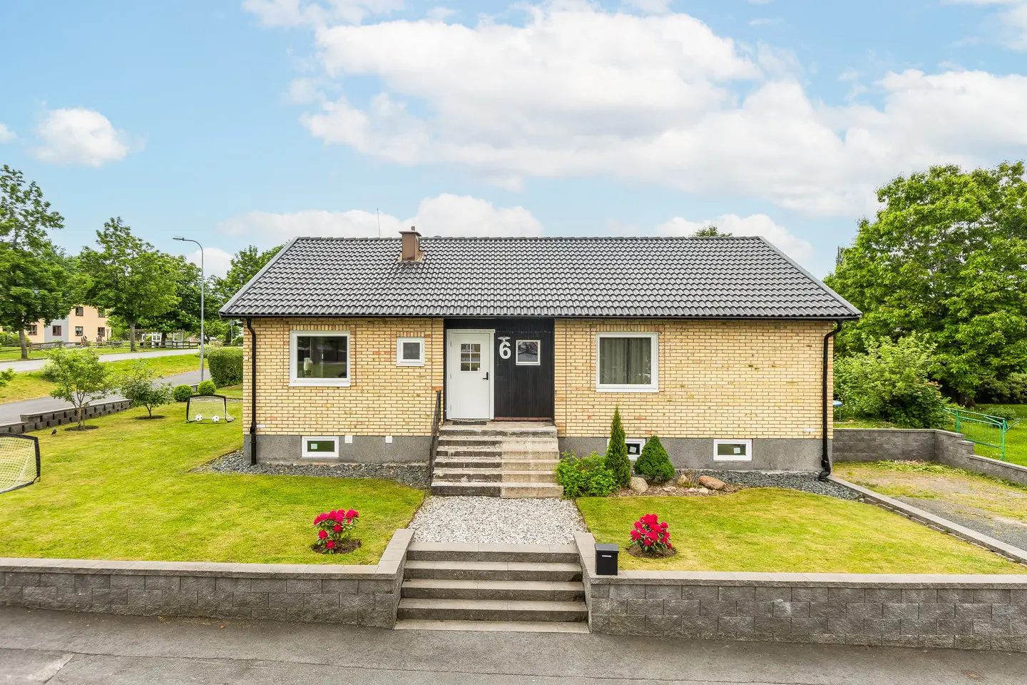 Villa, Furuhällsvägen 6, Nässjö. Bild 1 av 5