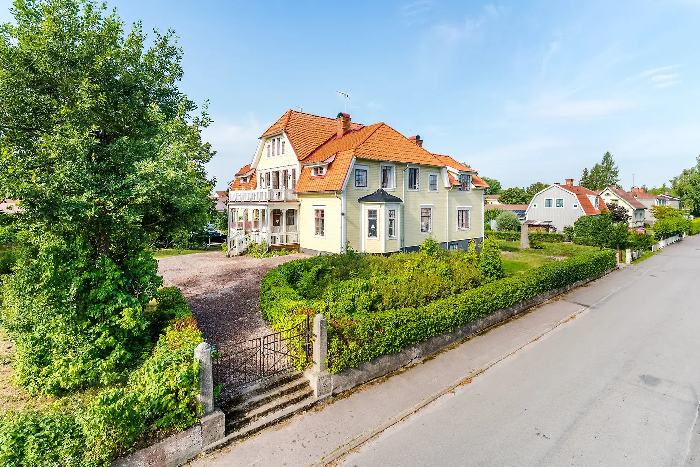 Image 1 of 5 of Centralgatan 25