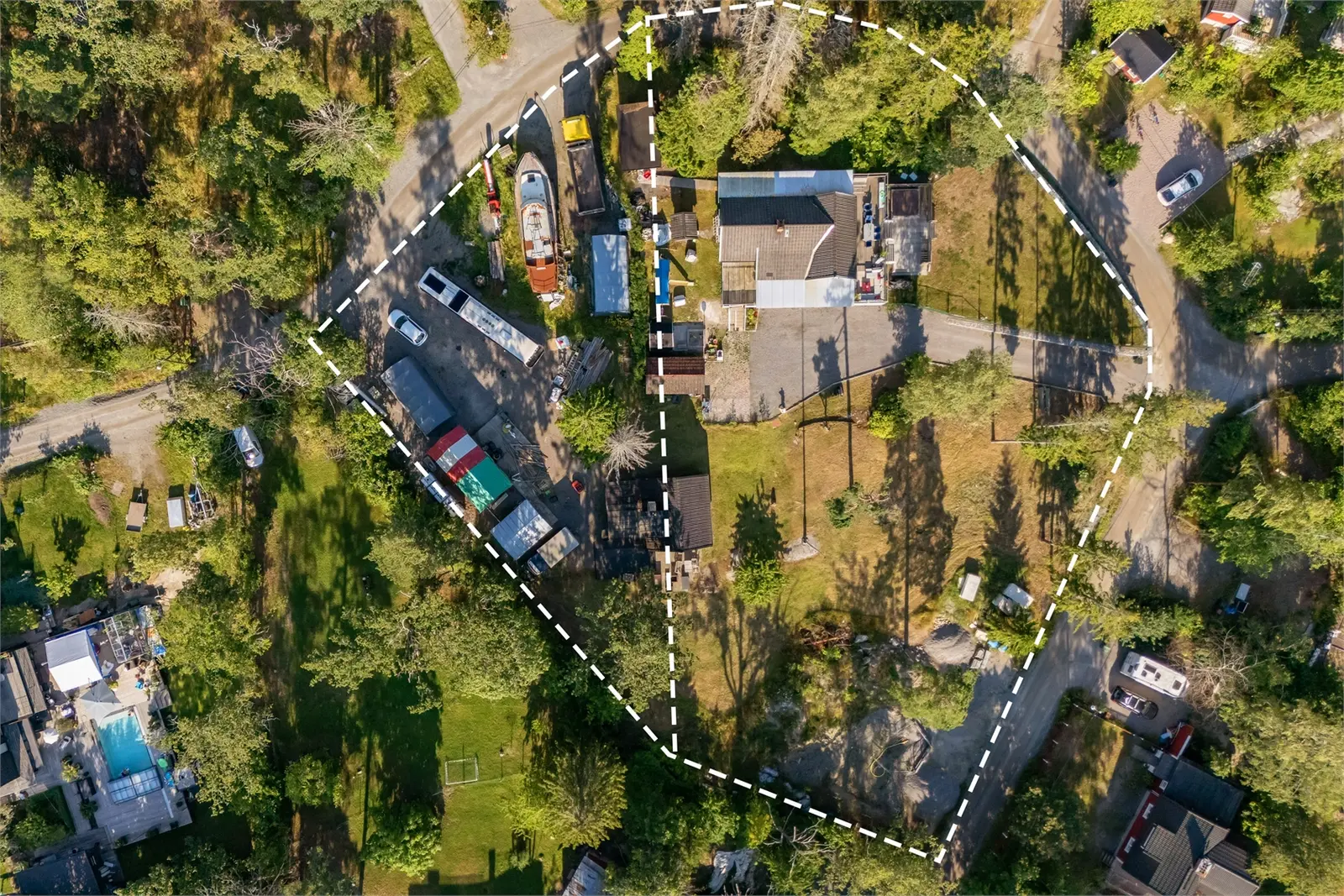 Fritidshus, Atlevägen 3/Näckrosvägen 35. Bild 1 av 5