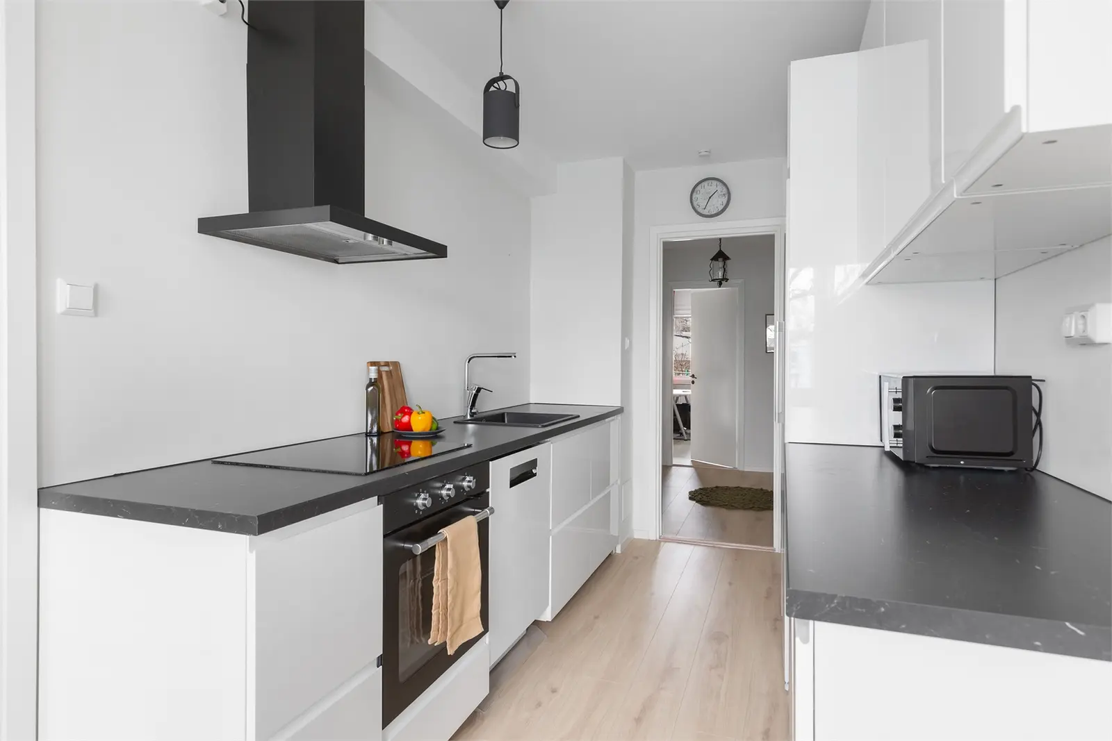 Apartment, Herrgårdsvägen 32, Upplands Väsby. Photo 1 of 5