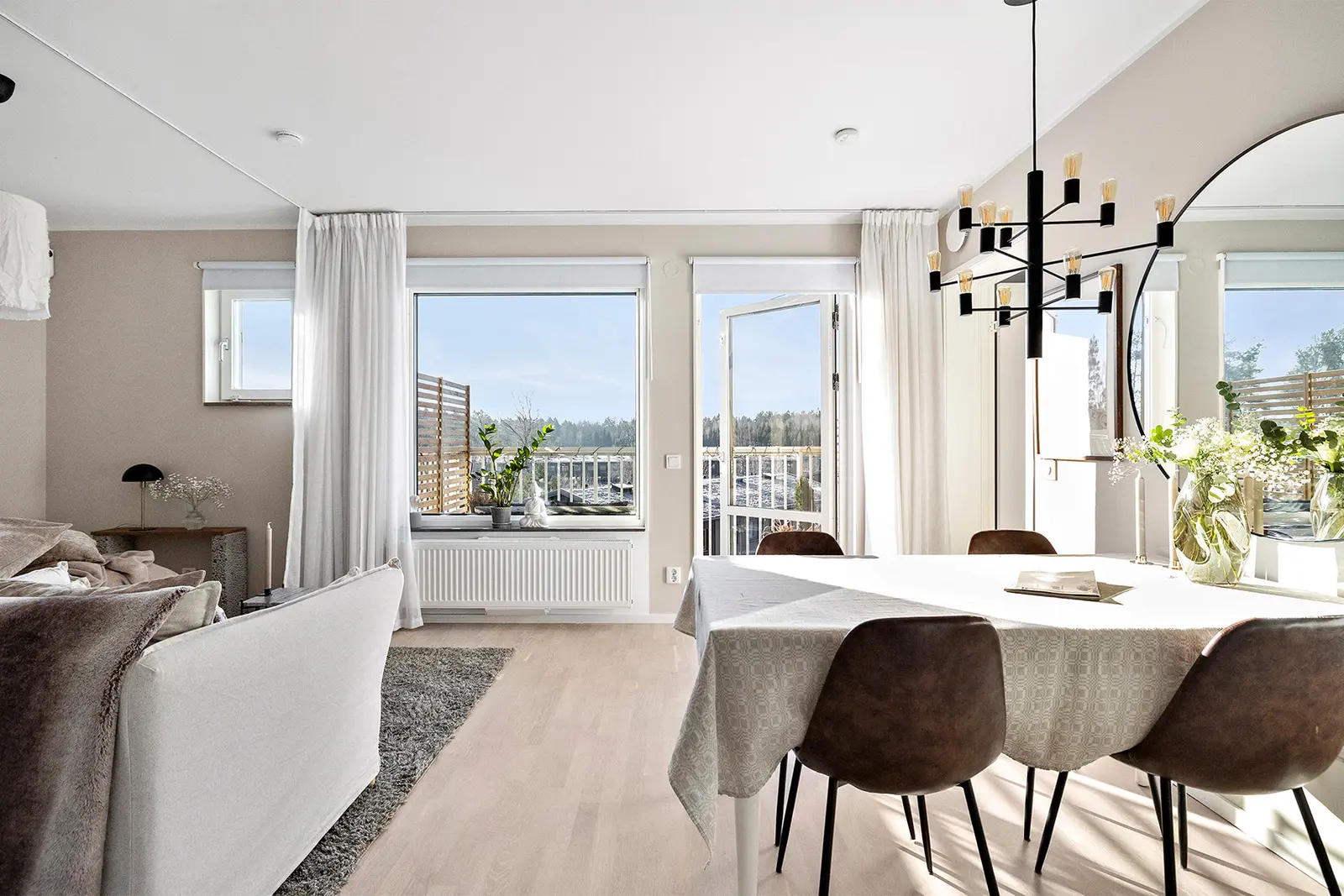 Bild 1 av 5 på Hägerneholmsvägen 8A 3tr