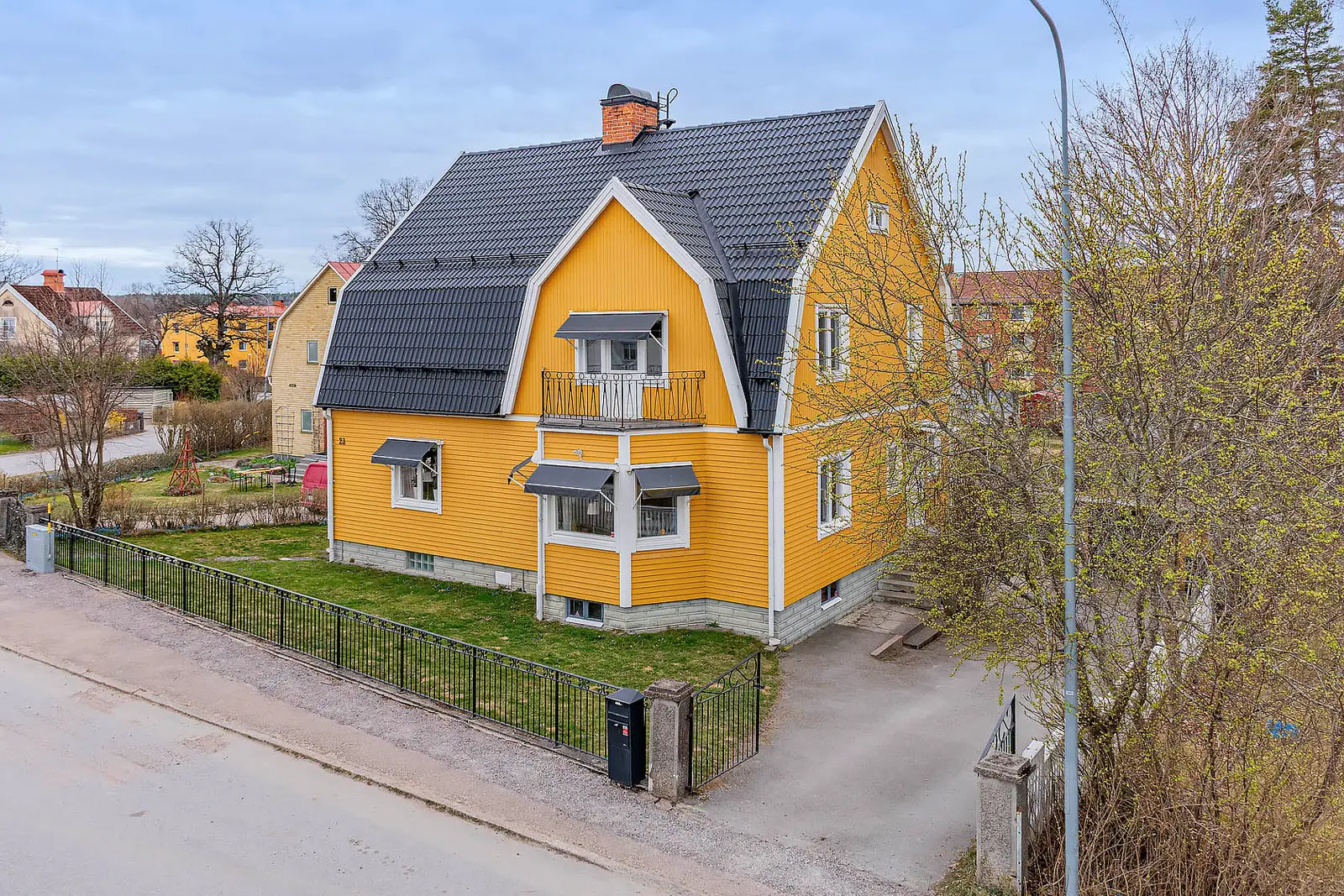 Bild 1 av 5 på Parkvägen 23
