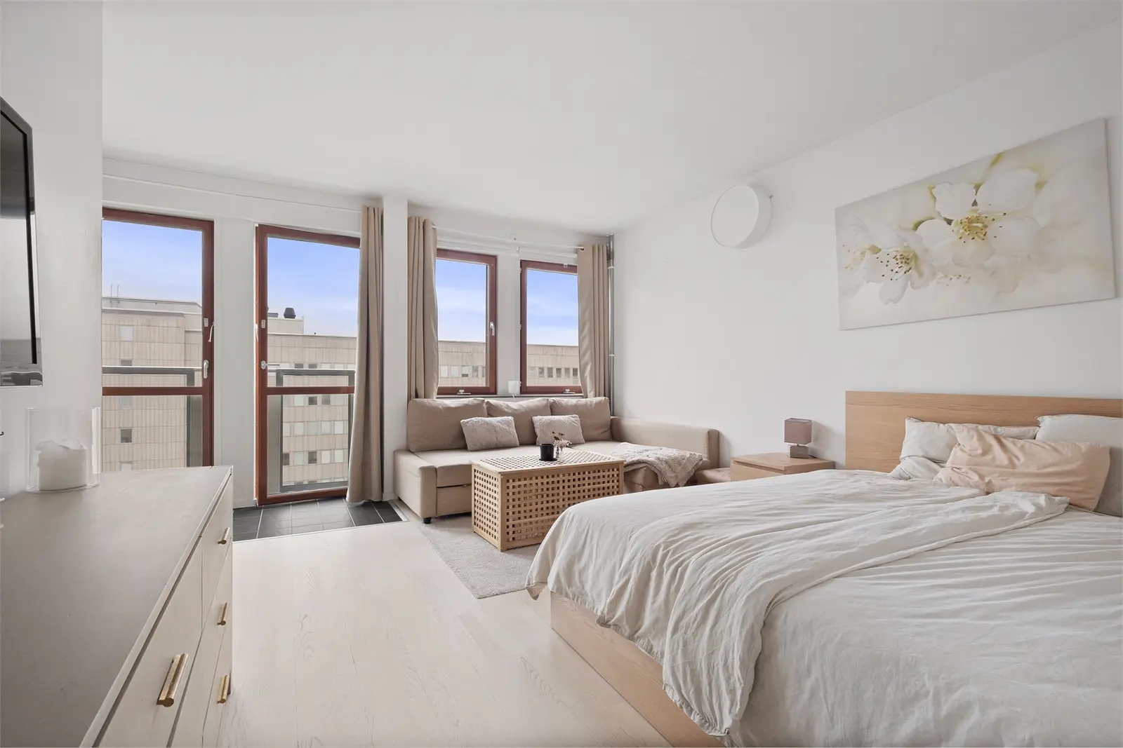 Apartment, Östersundsgatan 7, Stockholm. Photo 1 of 5