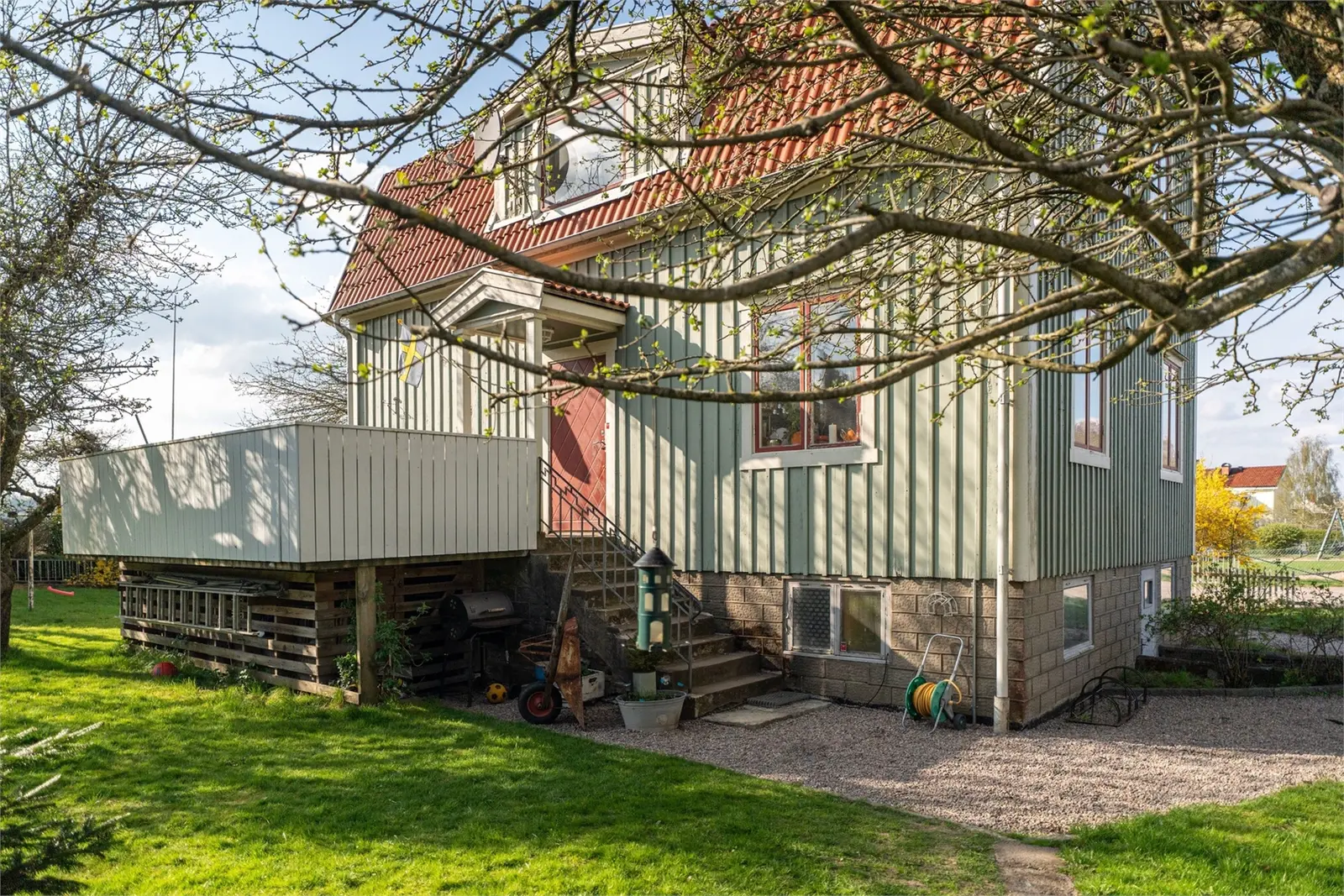 Bild 1 av 5 på Trädgårdsvägen 23