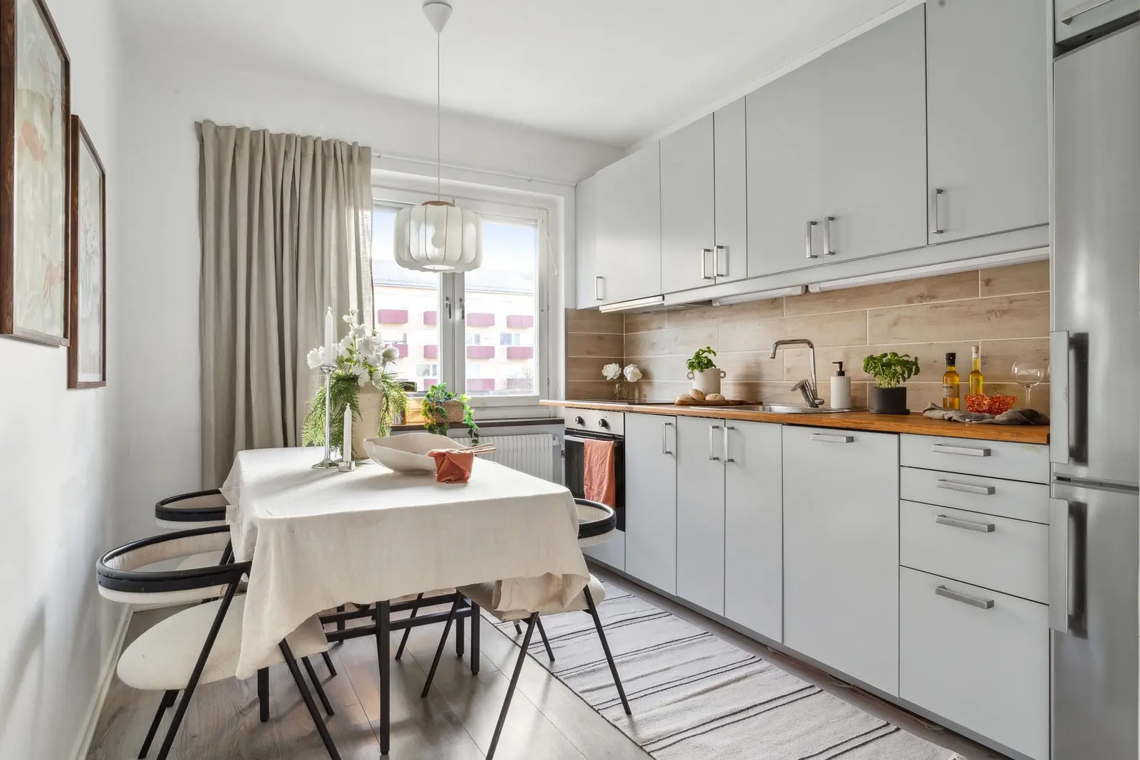 Image 1 of 5 of Heljestrandsgatan 8C