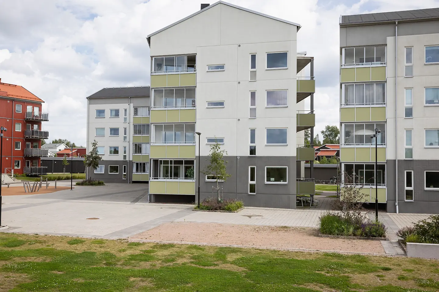 Bild 1 av 5 på Målarevägen 13