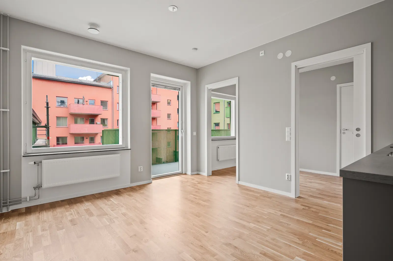 Bild 1 av 5 på Stockholmsvägen 164D