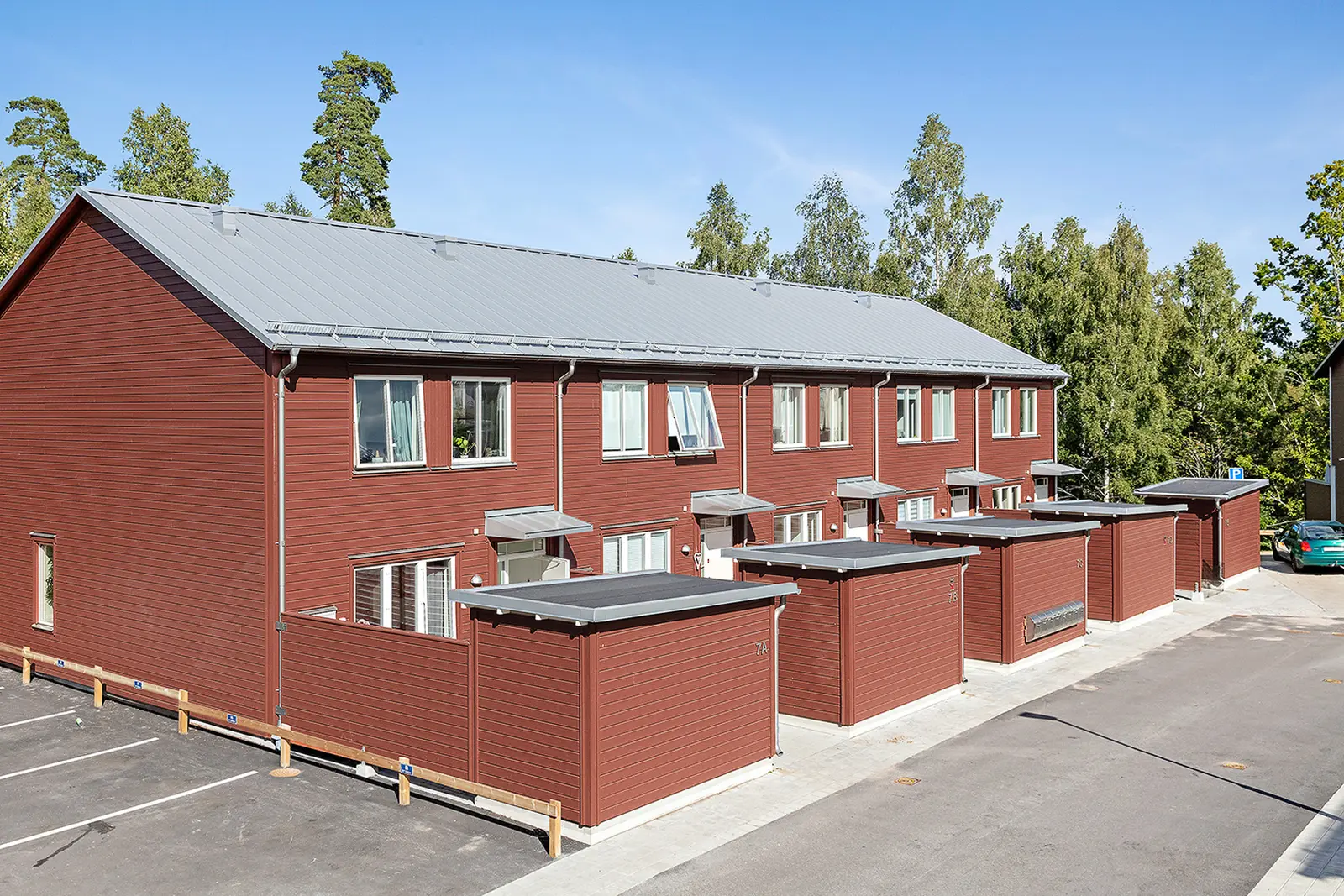 Bild 1 av 5 på Lugnets väg 7A