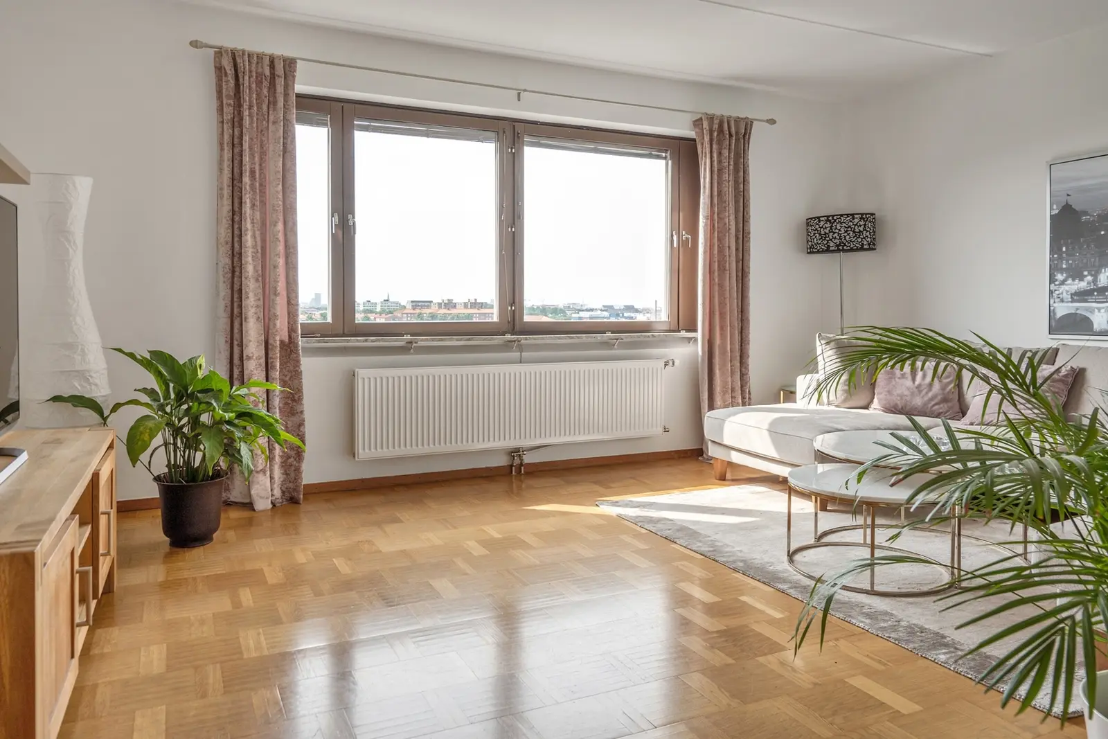 Lägenhet, Sjöblads väg 3. Bild 1 av 5