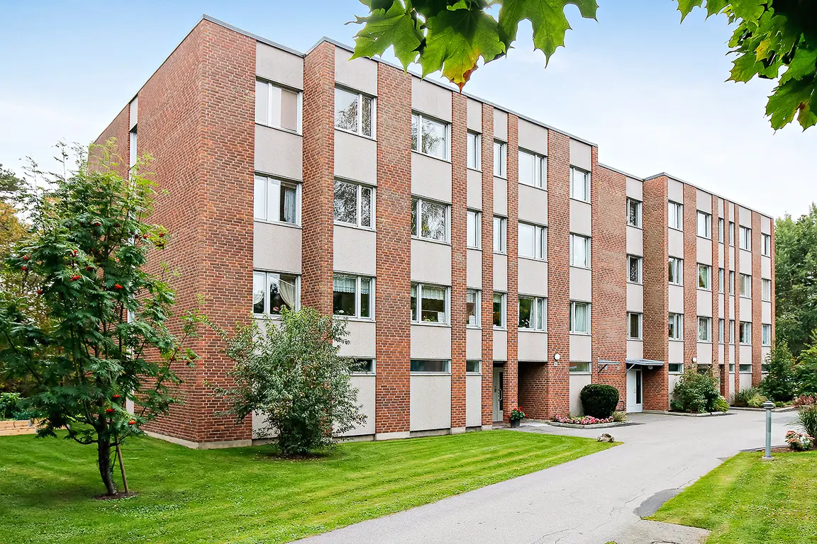 Lägenhet, Karlstorpsvägen 101, Trollhättan. Bild 1 av 5