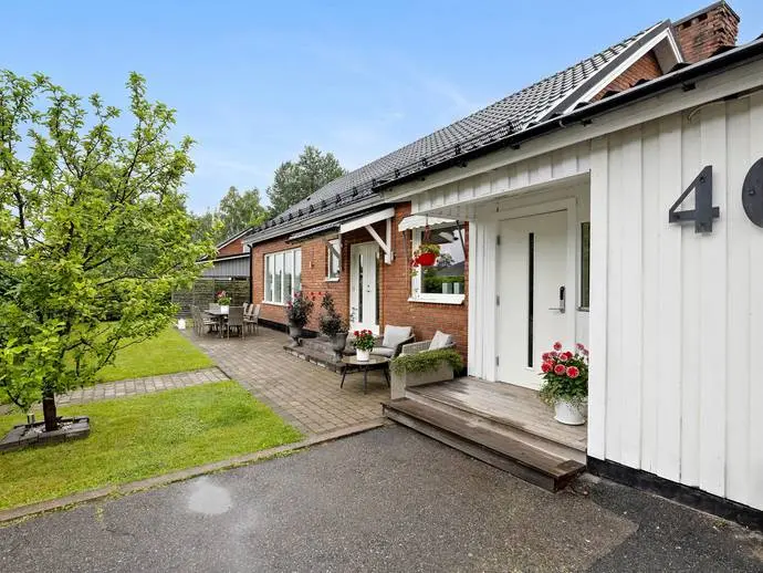 Bild 1 av 20 på Notviksvägen 40