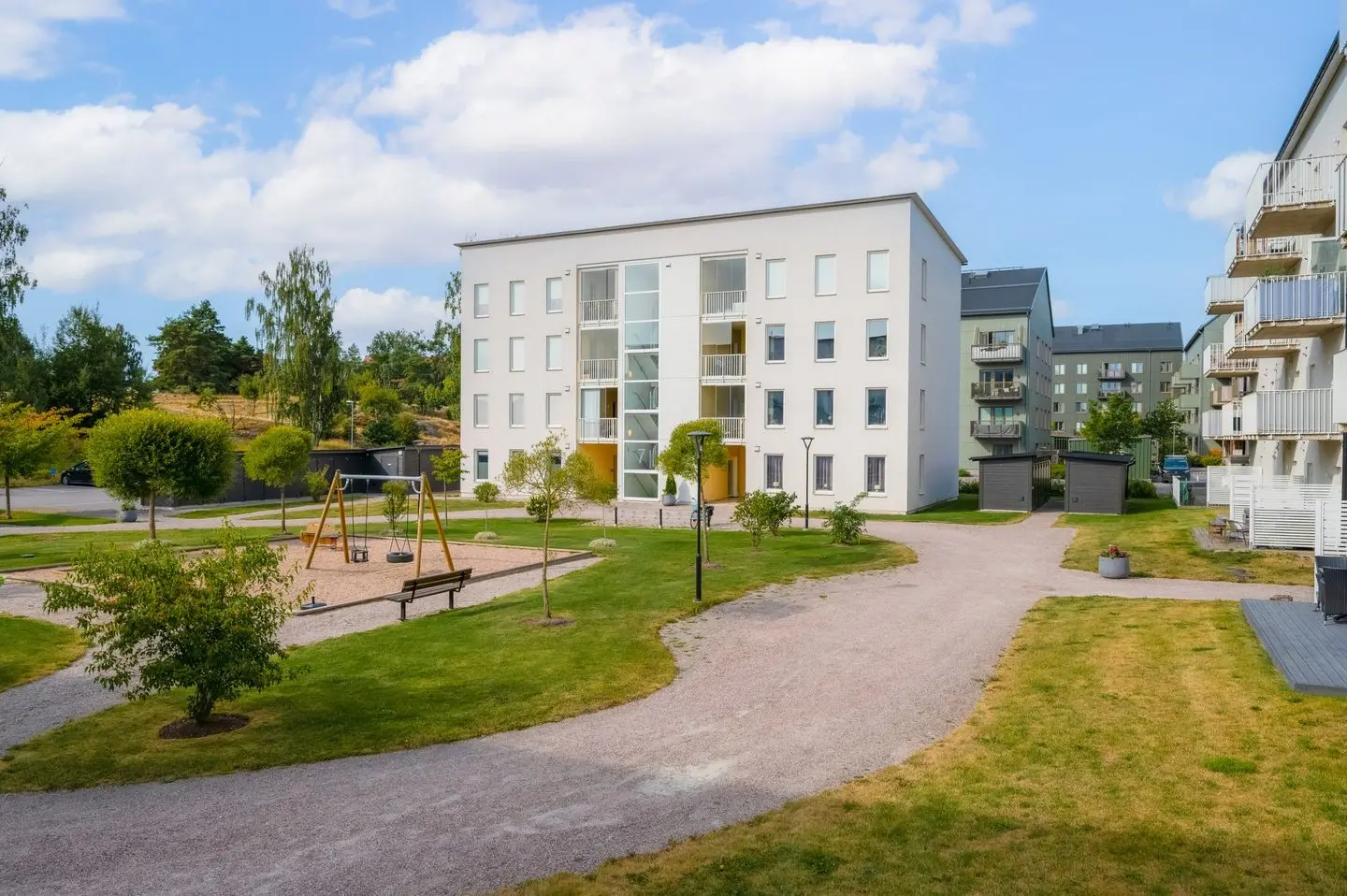 Bild 1 av 21 på Aktervägen 7