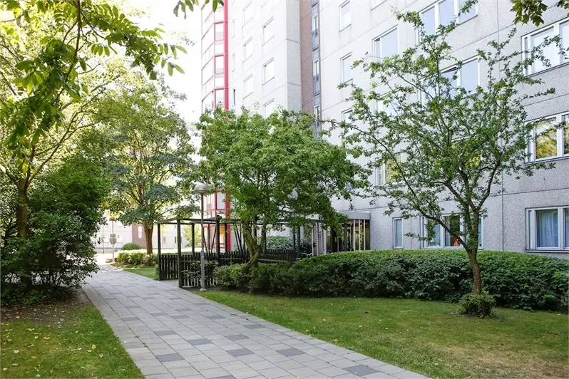 Lägenhet, Balladgatan 43. Bild 1 av 5