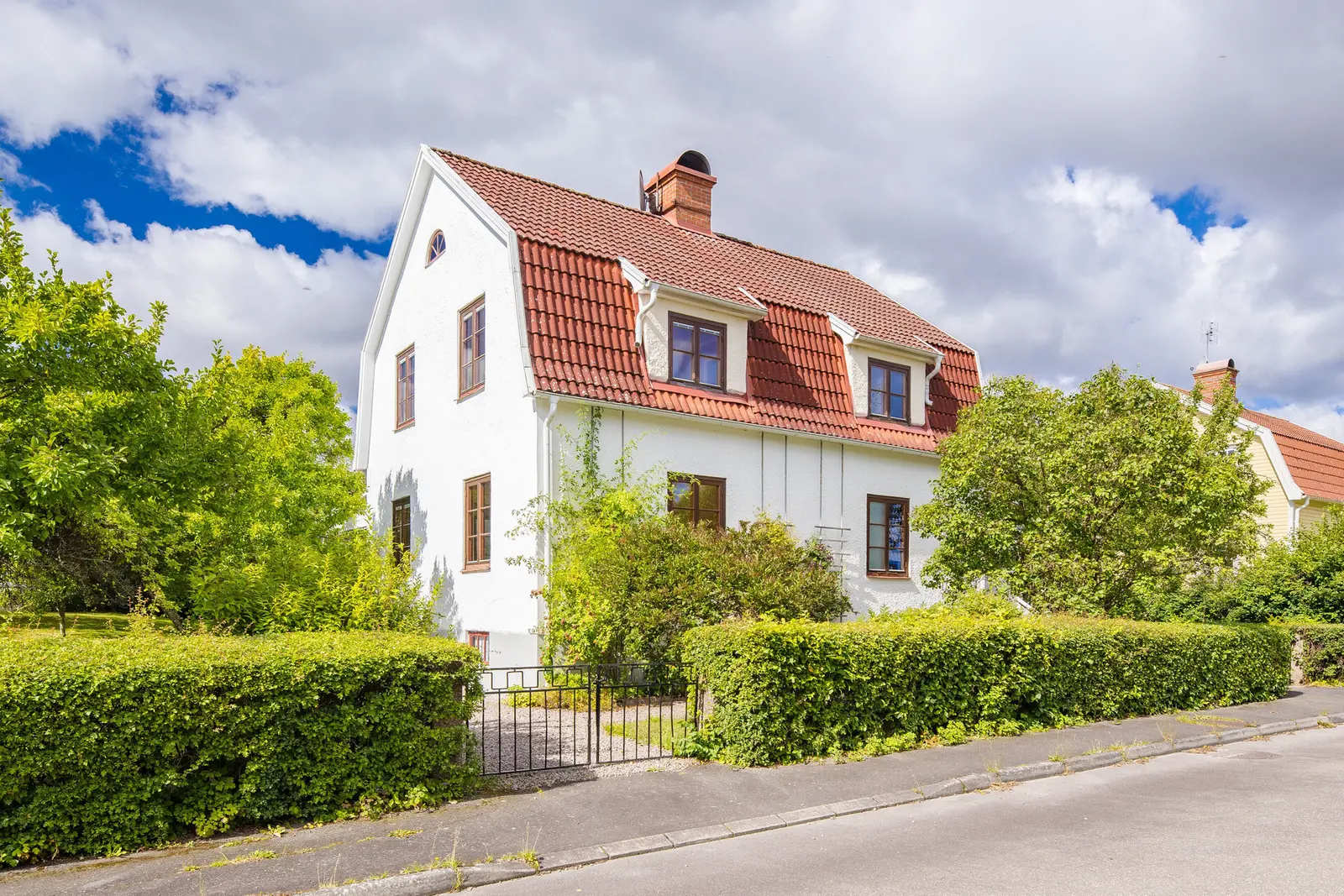 House, Organistgatan 12, Centrala Skara. Photo 1 of 20