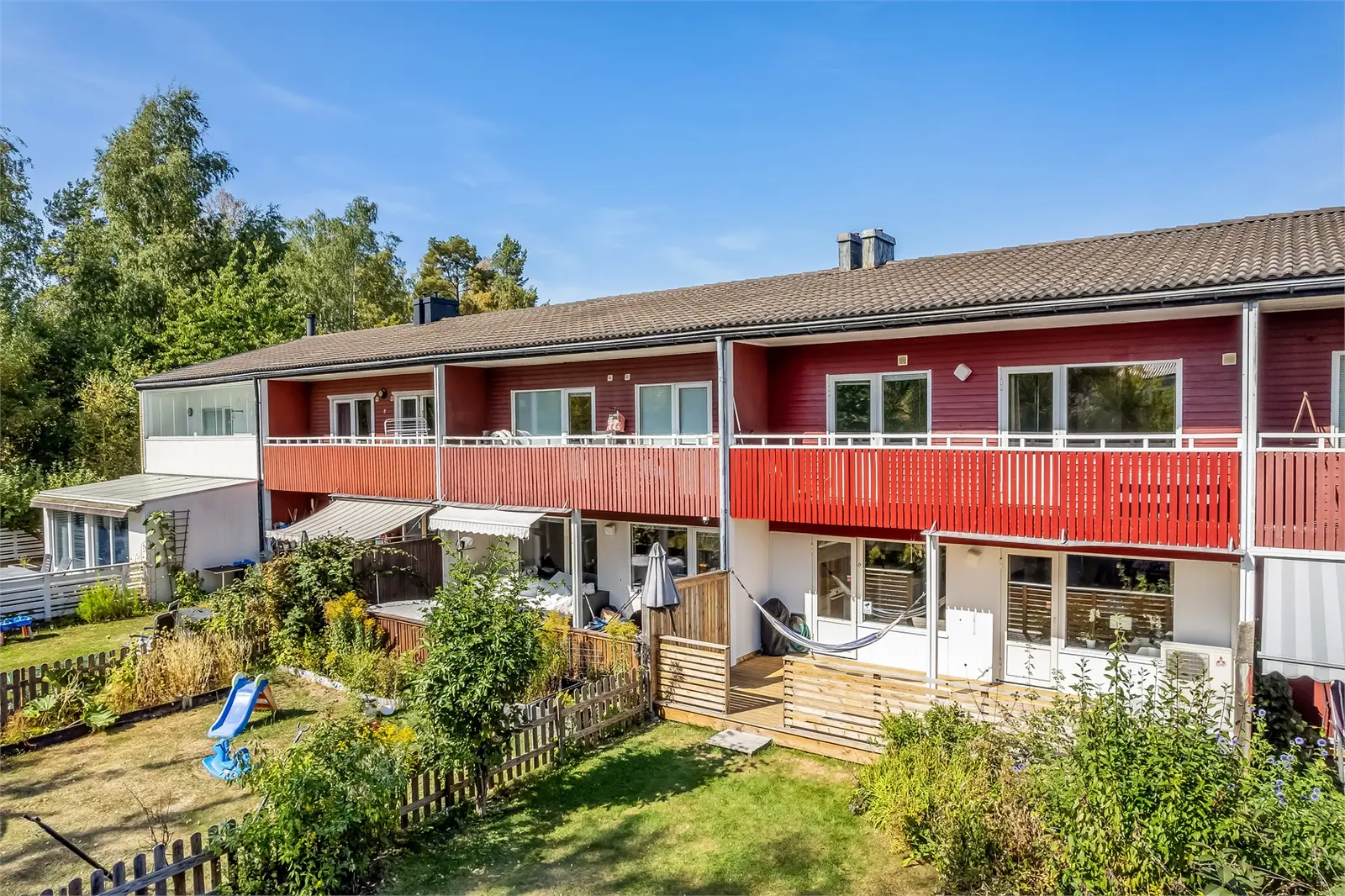 Bild 1 av 5 på Högbyvägen 125
