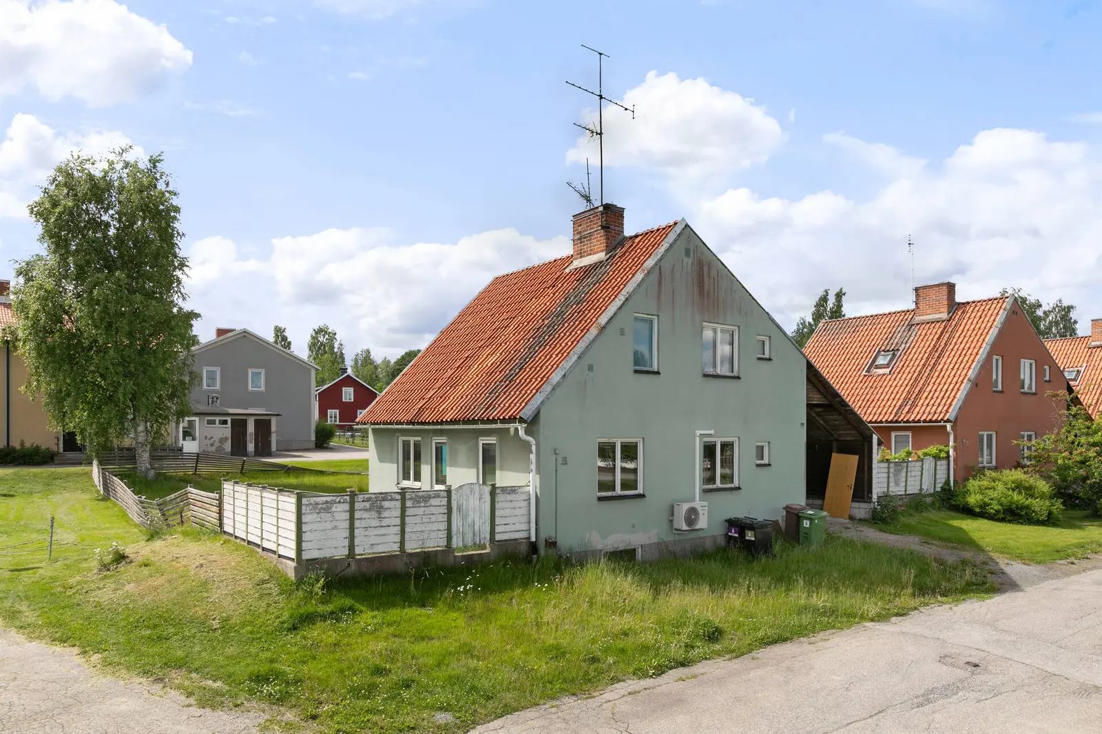 House, Parkvägen 5, Lingbo. Photo 1 of 27