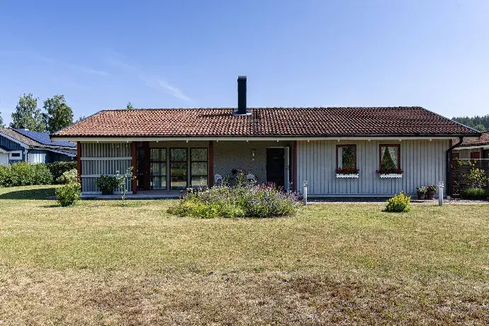 Bild 1 av 16 på Blåviksvägen 37