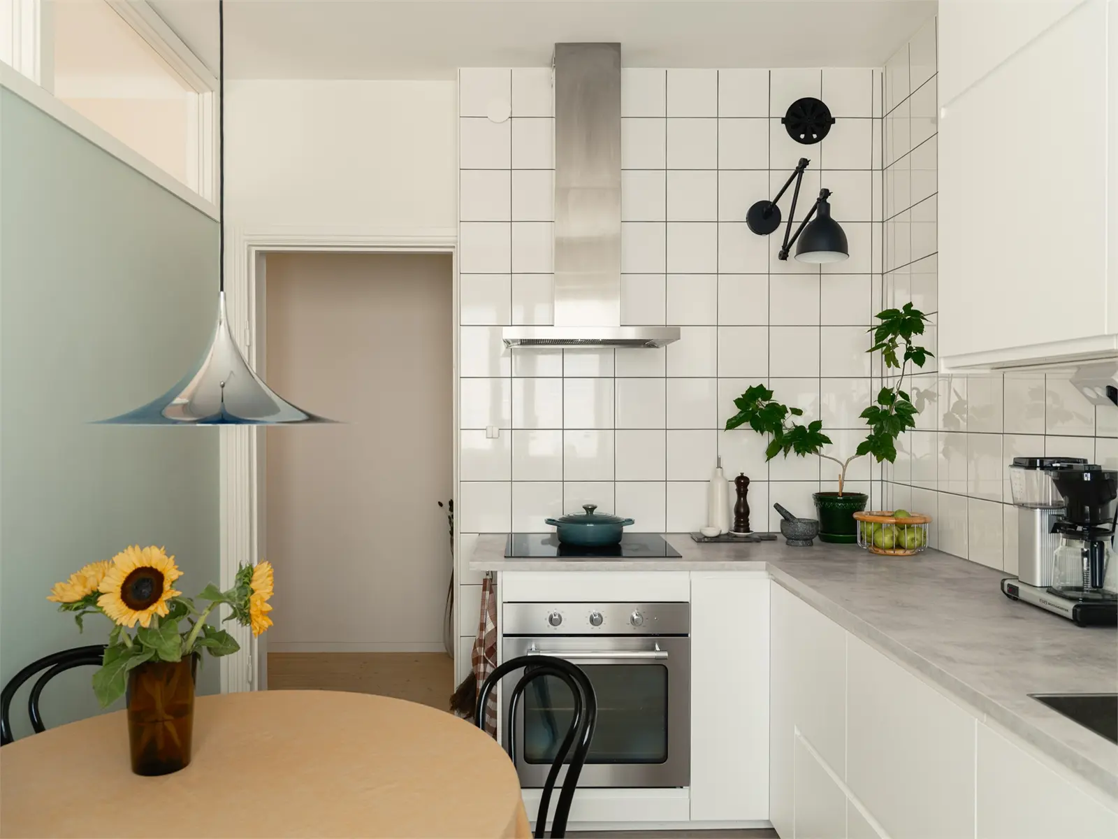 Apartment, Brobygatan 2C. Photo 1 of 5