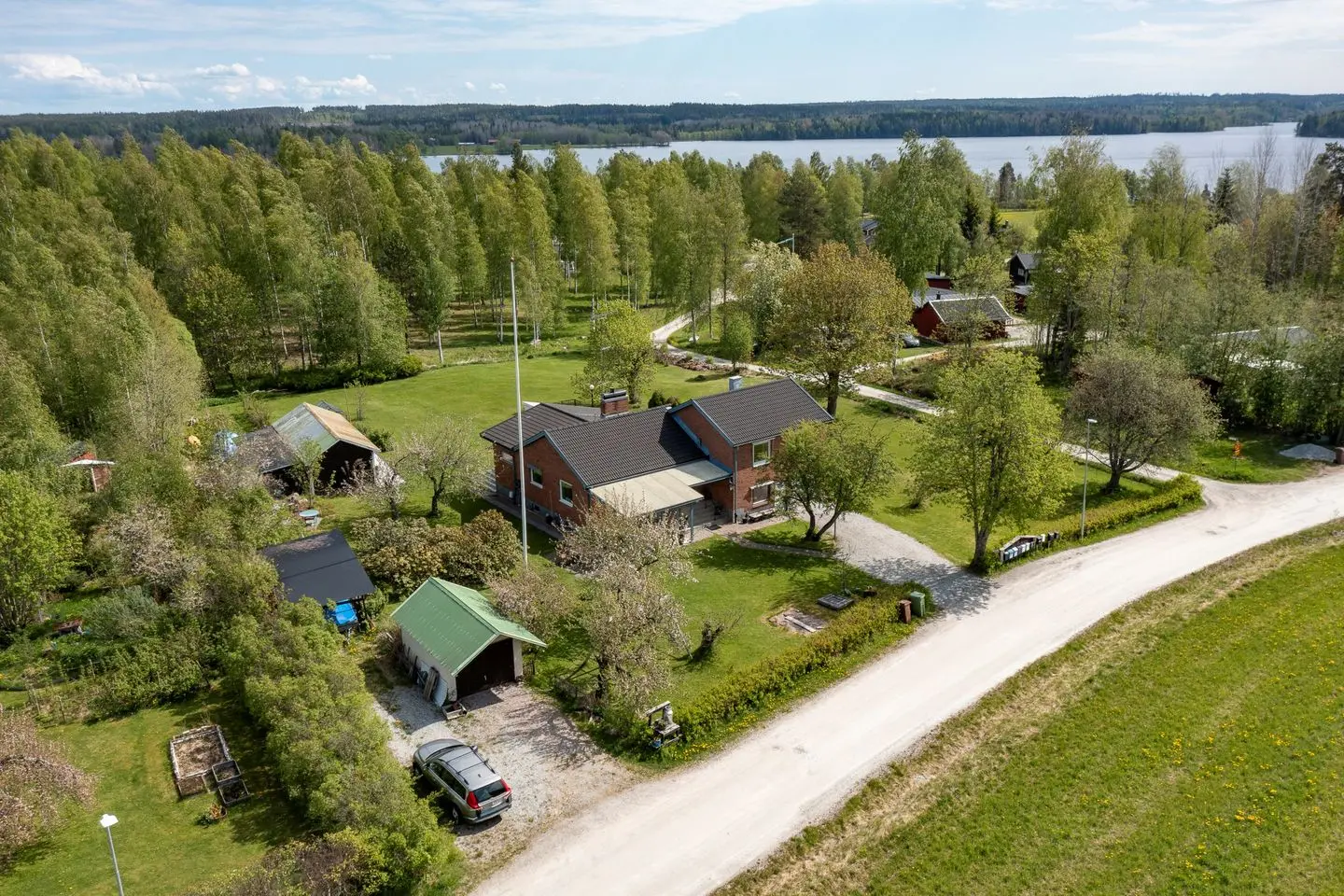Bild 1 av 40 på Godkärra