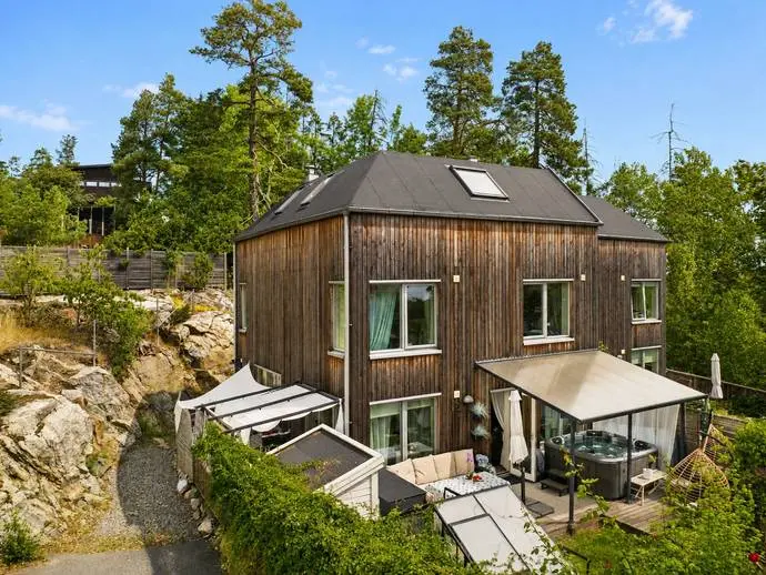 Lägenhet, Björnbergsvägen 15A. Bild 1 av 20