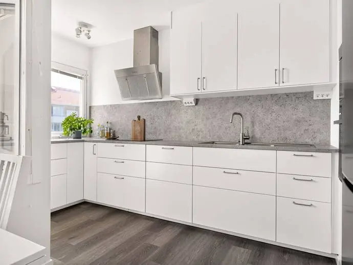 Lägenhet, Arvesgärde 28. Bild 1 av 20