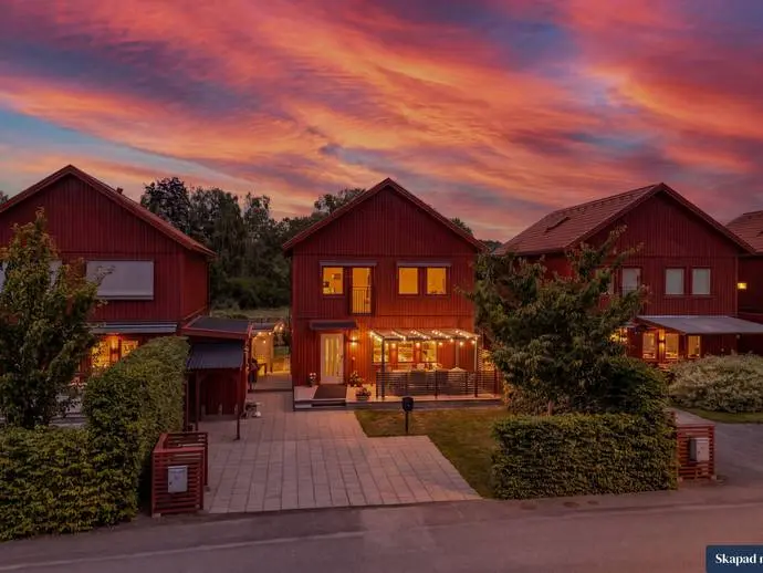 Bild 1 av 20 på Åkersrovägen 65