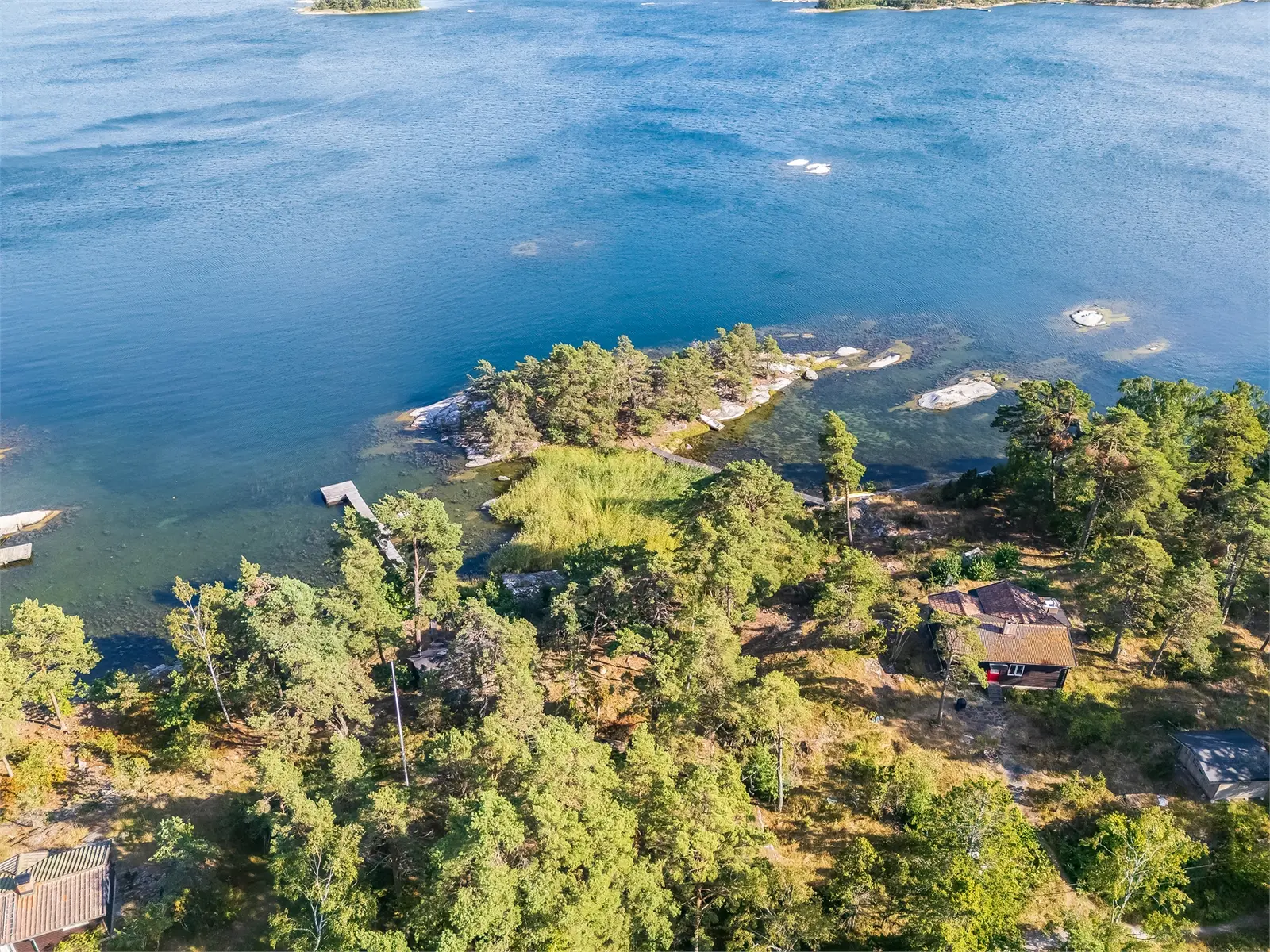 Image 1 of 5 of Guldboda 2:278