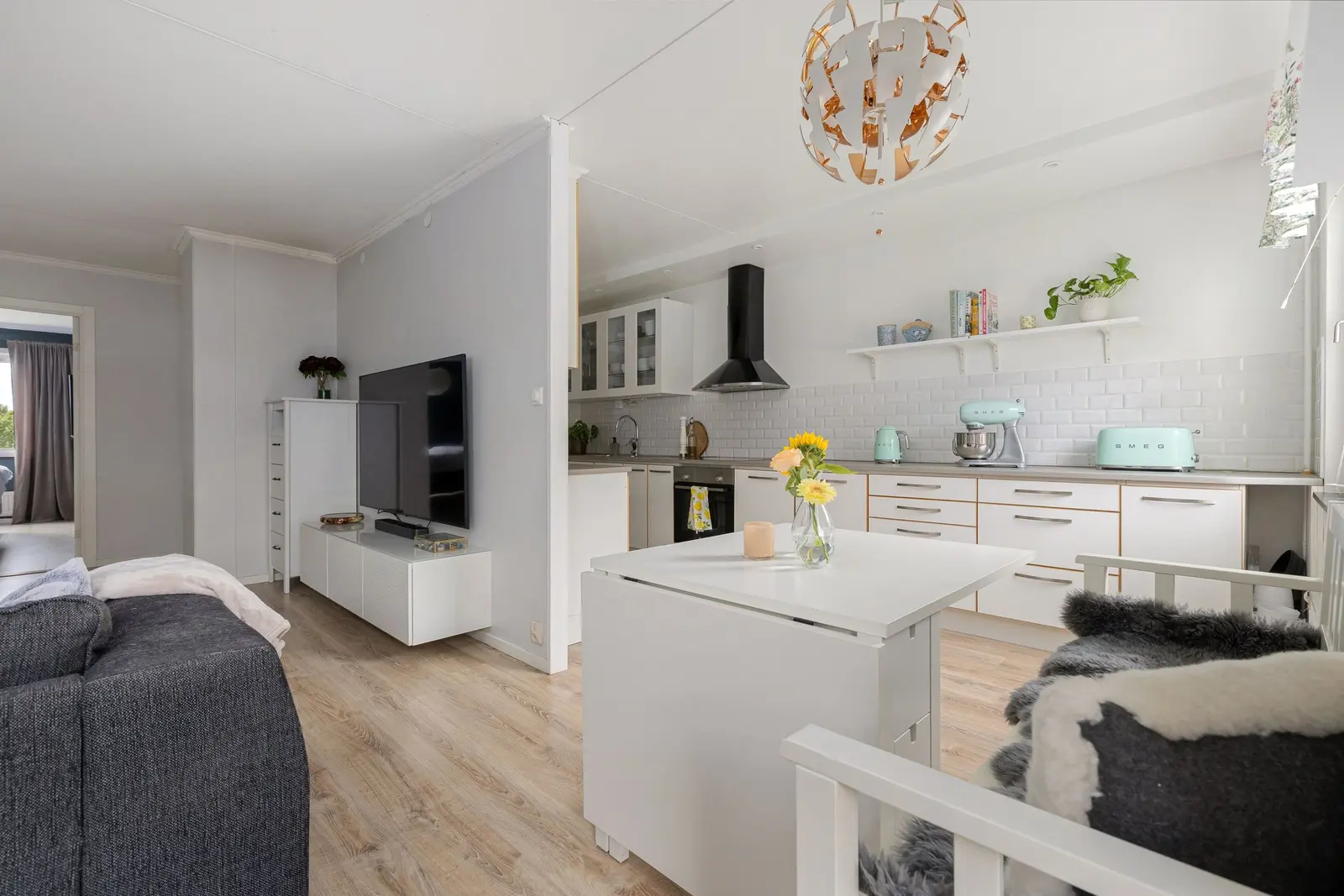 Lägenhet, Huggarvägen 47, Mp, Västerhaninge. Bild 1 av 18