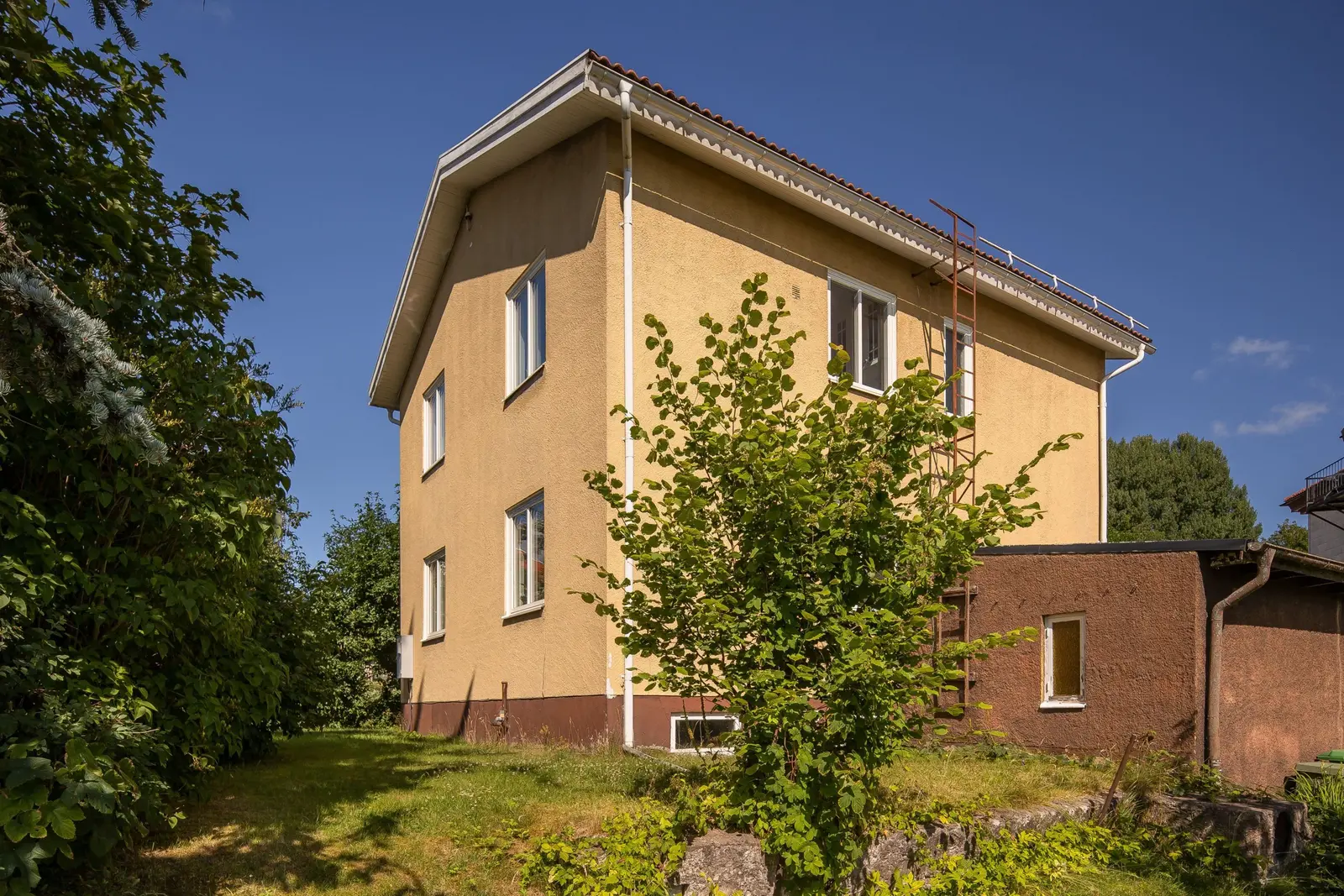 Bild 1 av 20 på Nedergårdsvägen 3