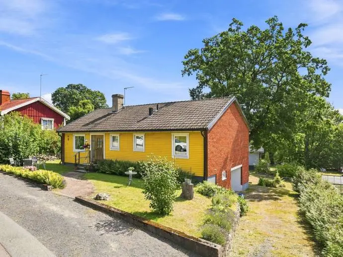 Bild 1 av 20 på Kinnekullevägen 13