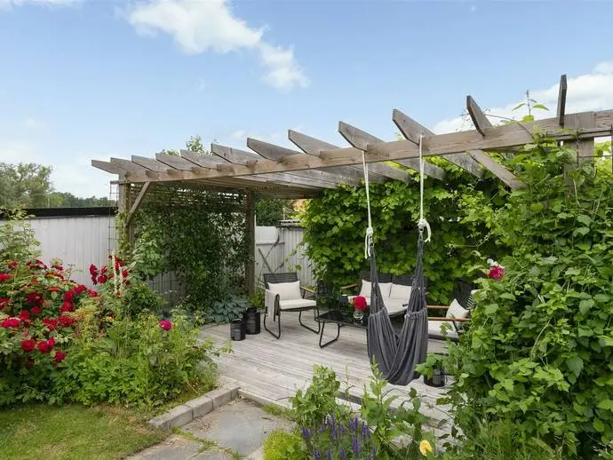 Par-/radhus, Dunshultsvägen 14A. Bild 1 av 20