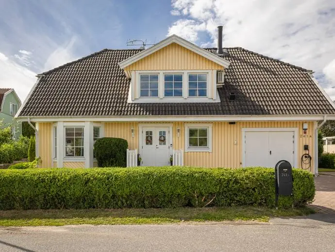 Bild 1 av 20 på Vasavägen 241A