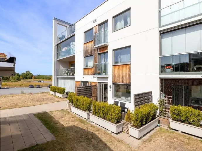 Bild 1 av 16 på Polluxgatan 14